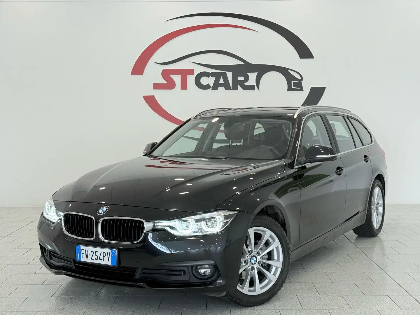 BMW 318 318d Touring Business Advantage auto Nero - 1