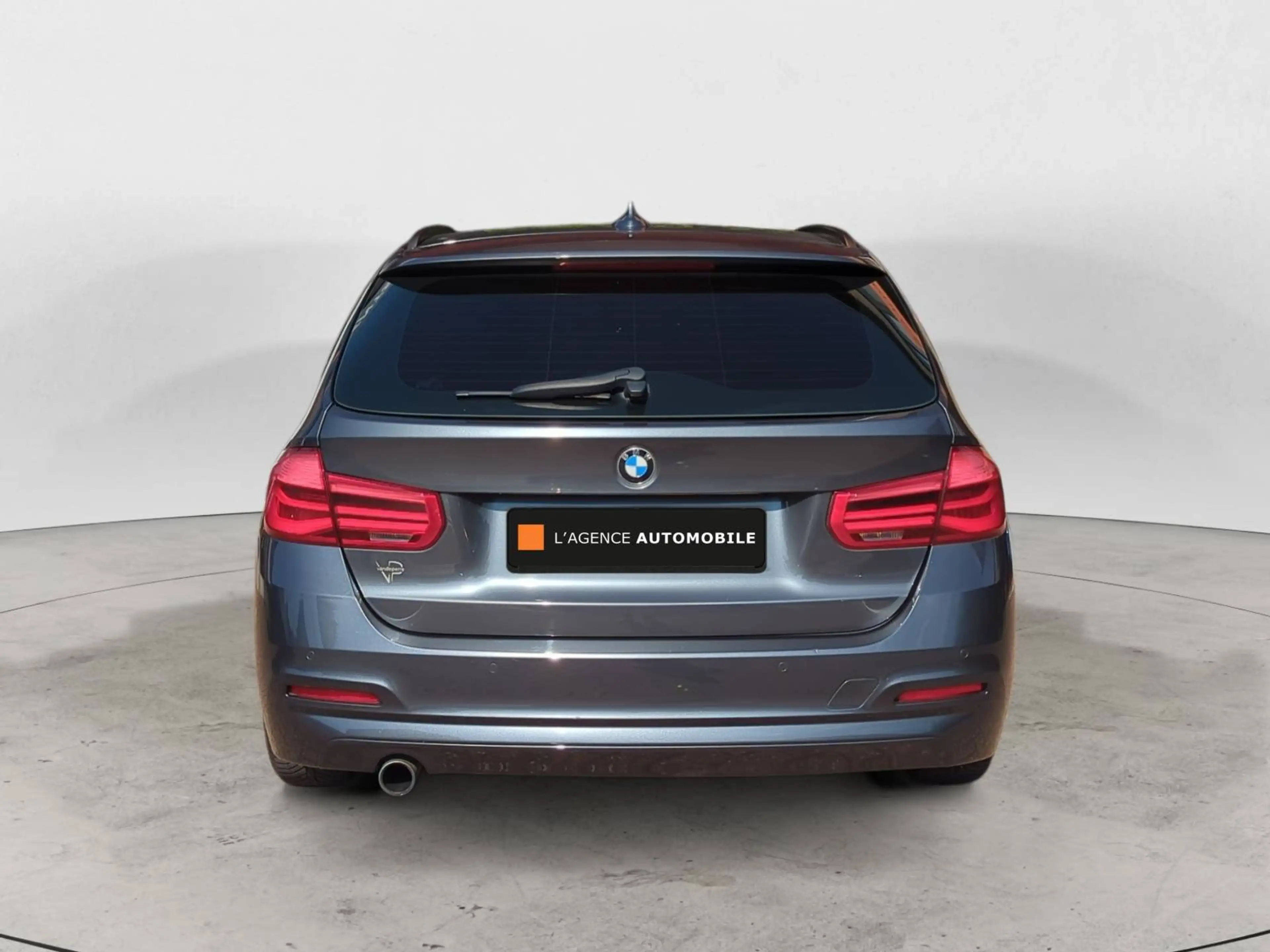 BMW 316 Touring / Automatic / Carplay / Android Auto — photo 5