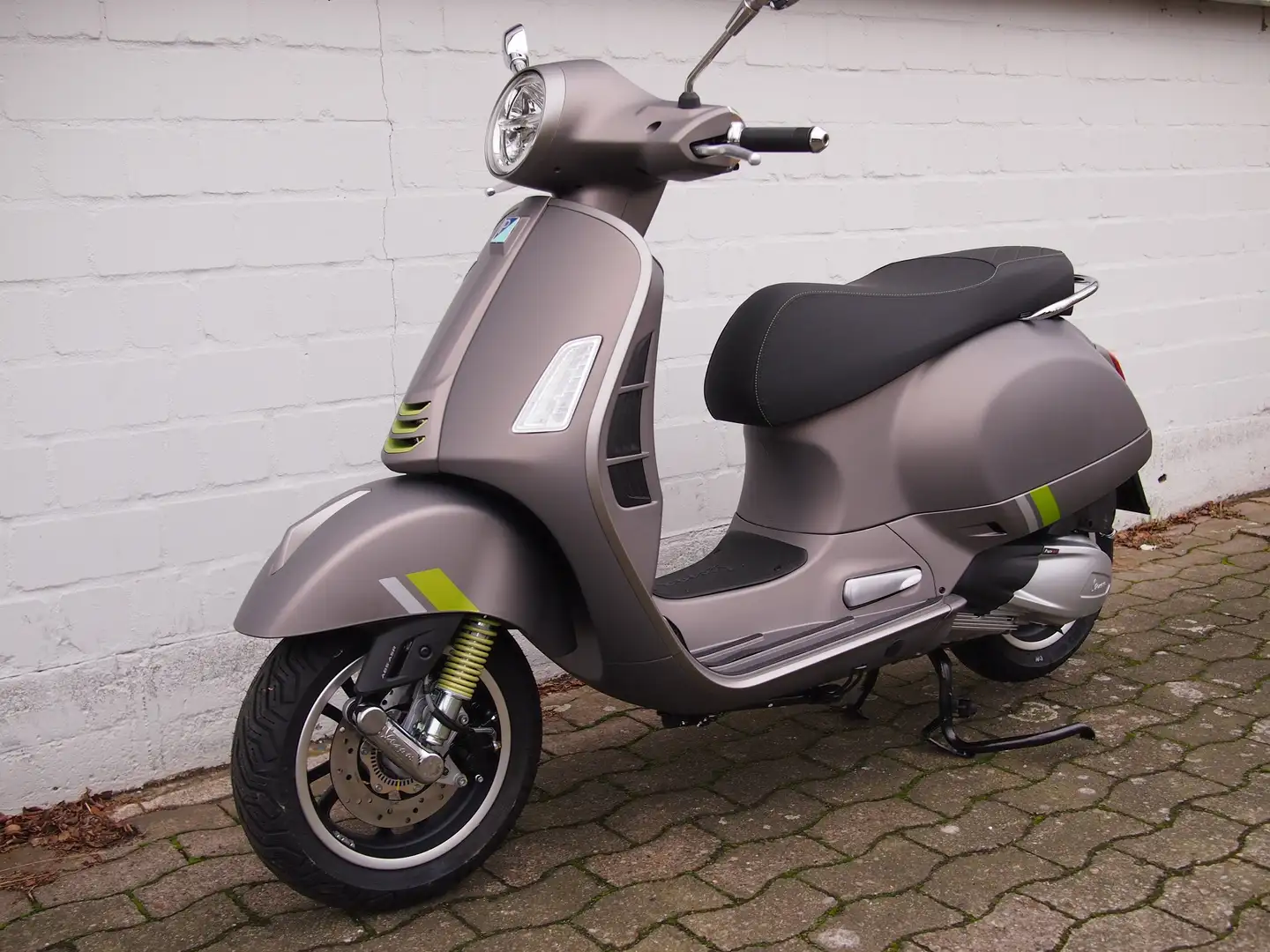 Vespa GTS Super Tech 125 AKTIONSPREIS! Szürke - 2
