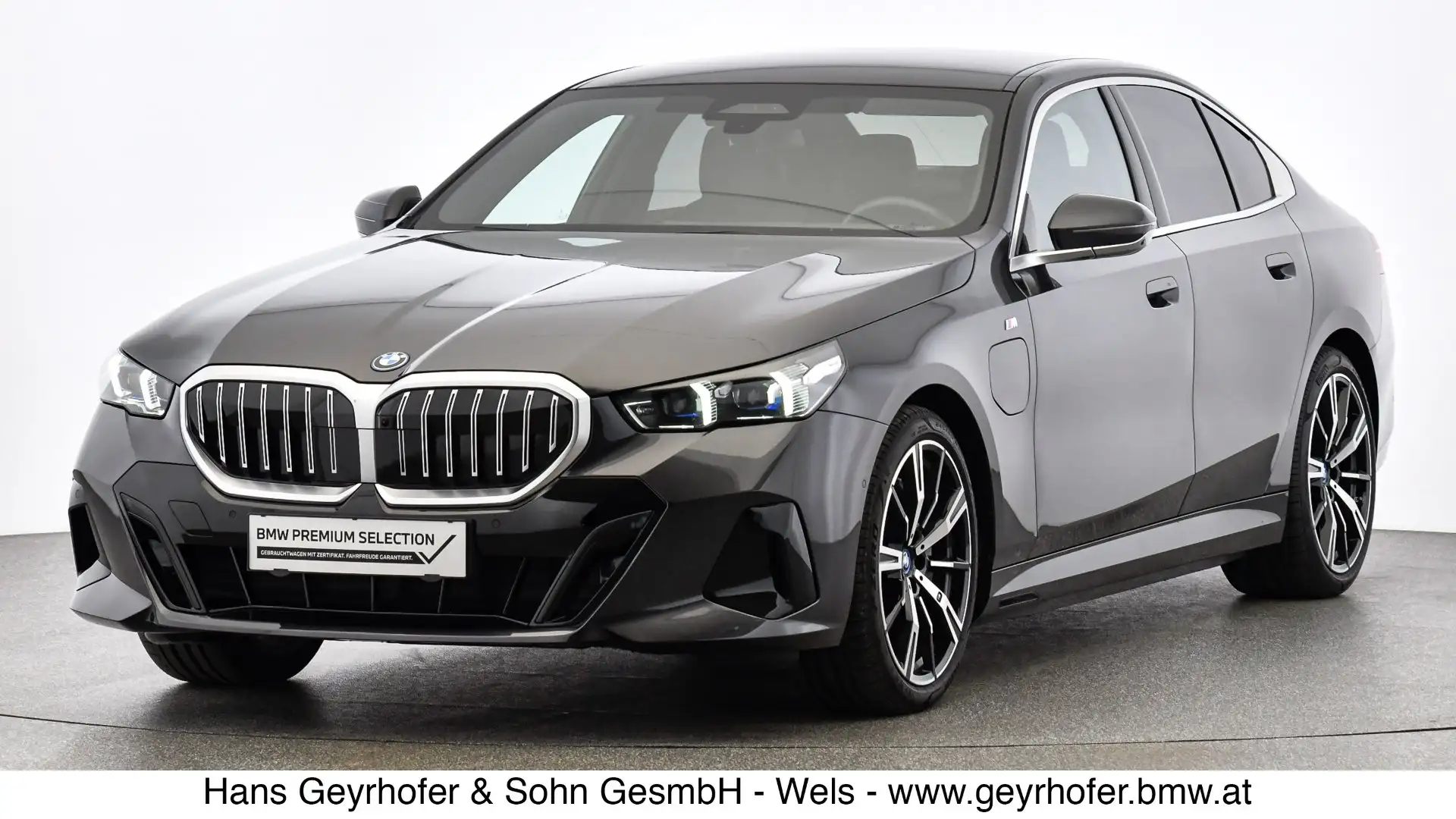 BMW 550 e xDrive (reserviert) *M-Paket/AHK/Sitzlüftung/Memorysitz/DA-Prof./360°* Grau - 1