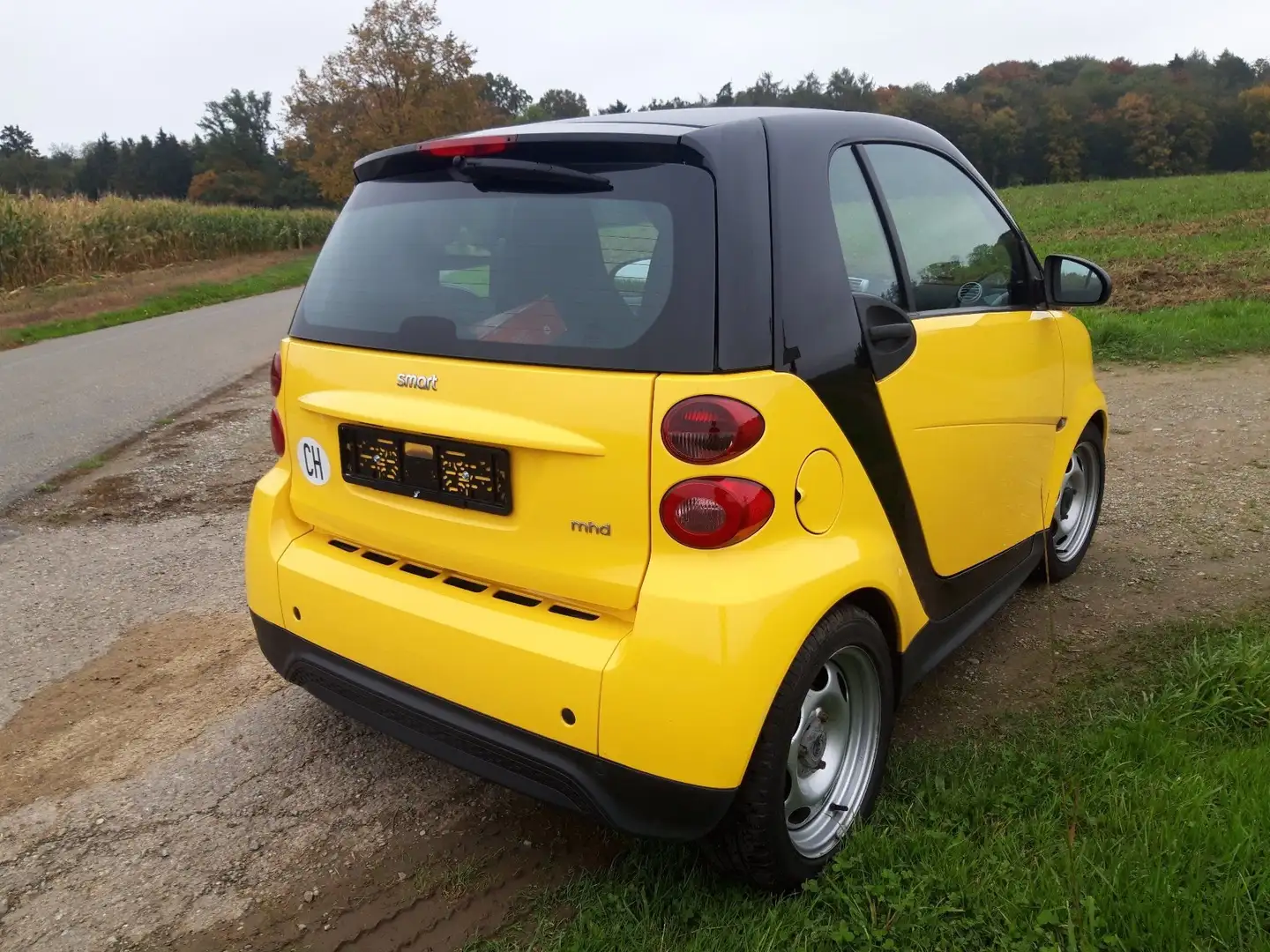 smart forTwo Coupe mhd Jaune - 2