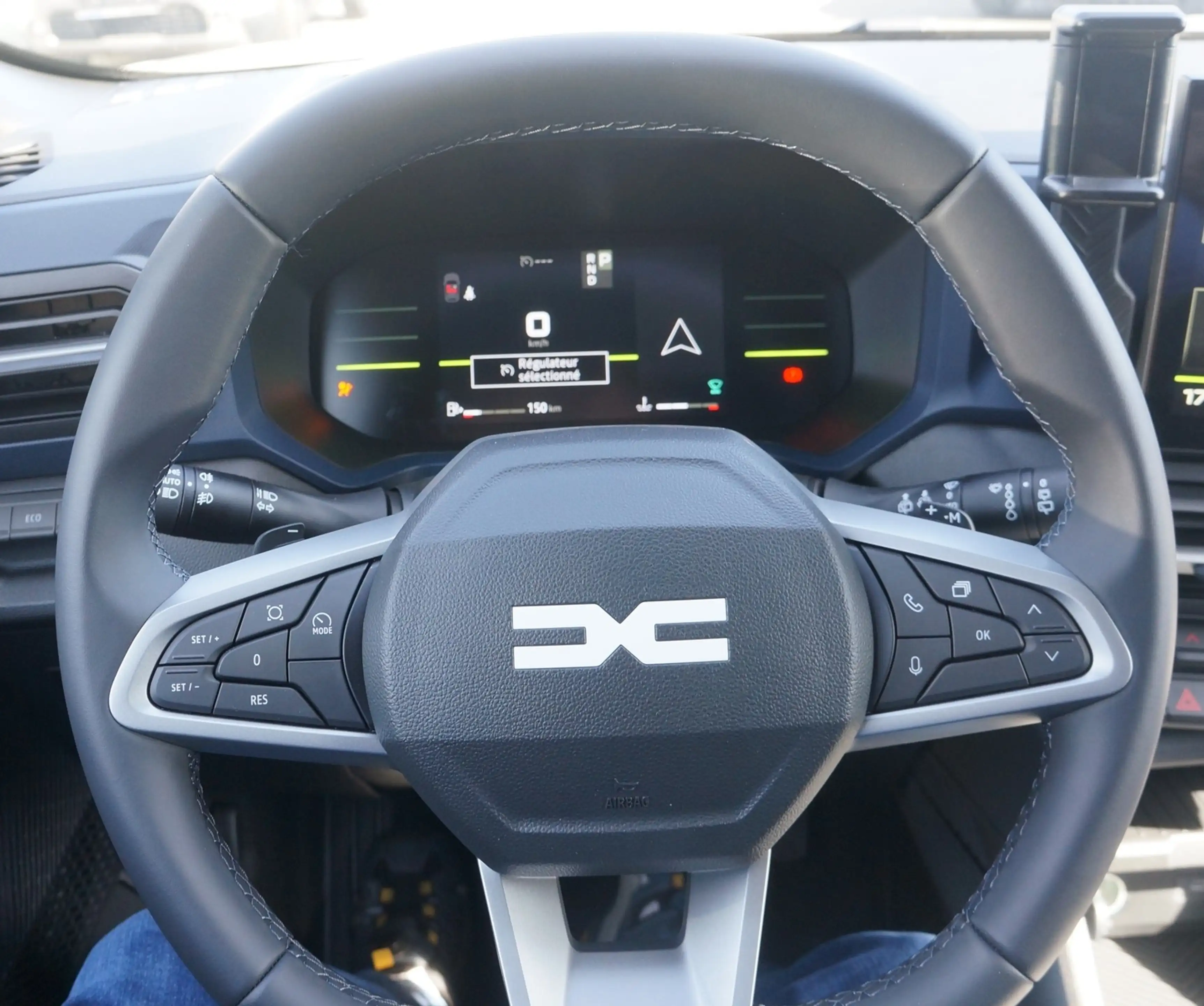 Dacia Duster III TCe150AUTOM*Journey+AHK NAVI+4 CAM+18Zoll+dopp — photo 19