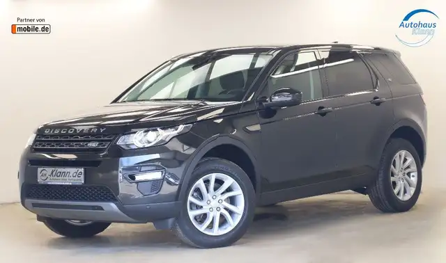 Land Rover Discovery Sport view 3