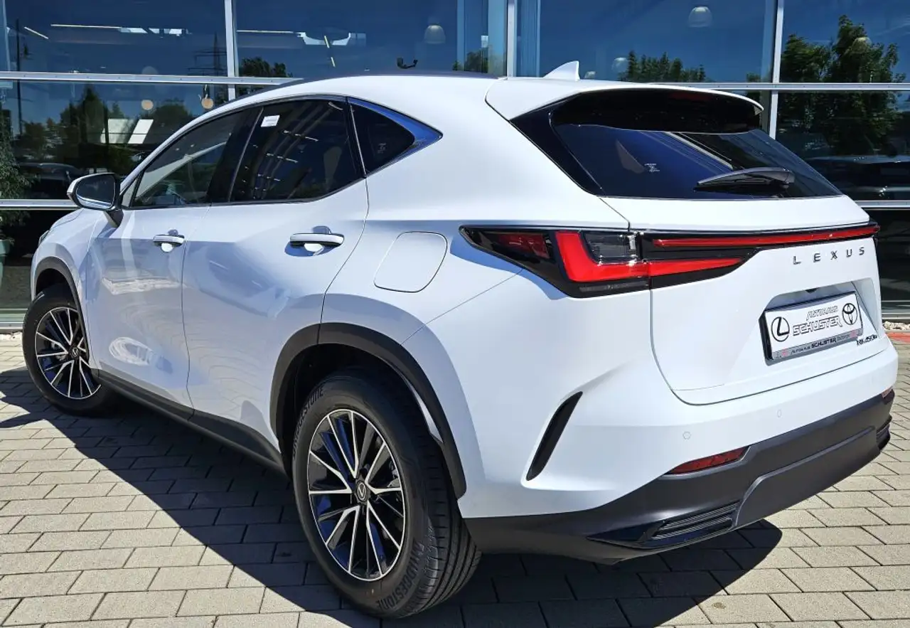 Lexus NX 450h+ E-FOUR Executive Line*Panorama-Glasdach 3
