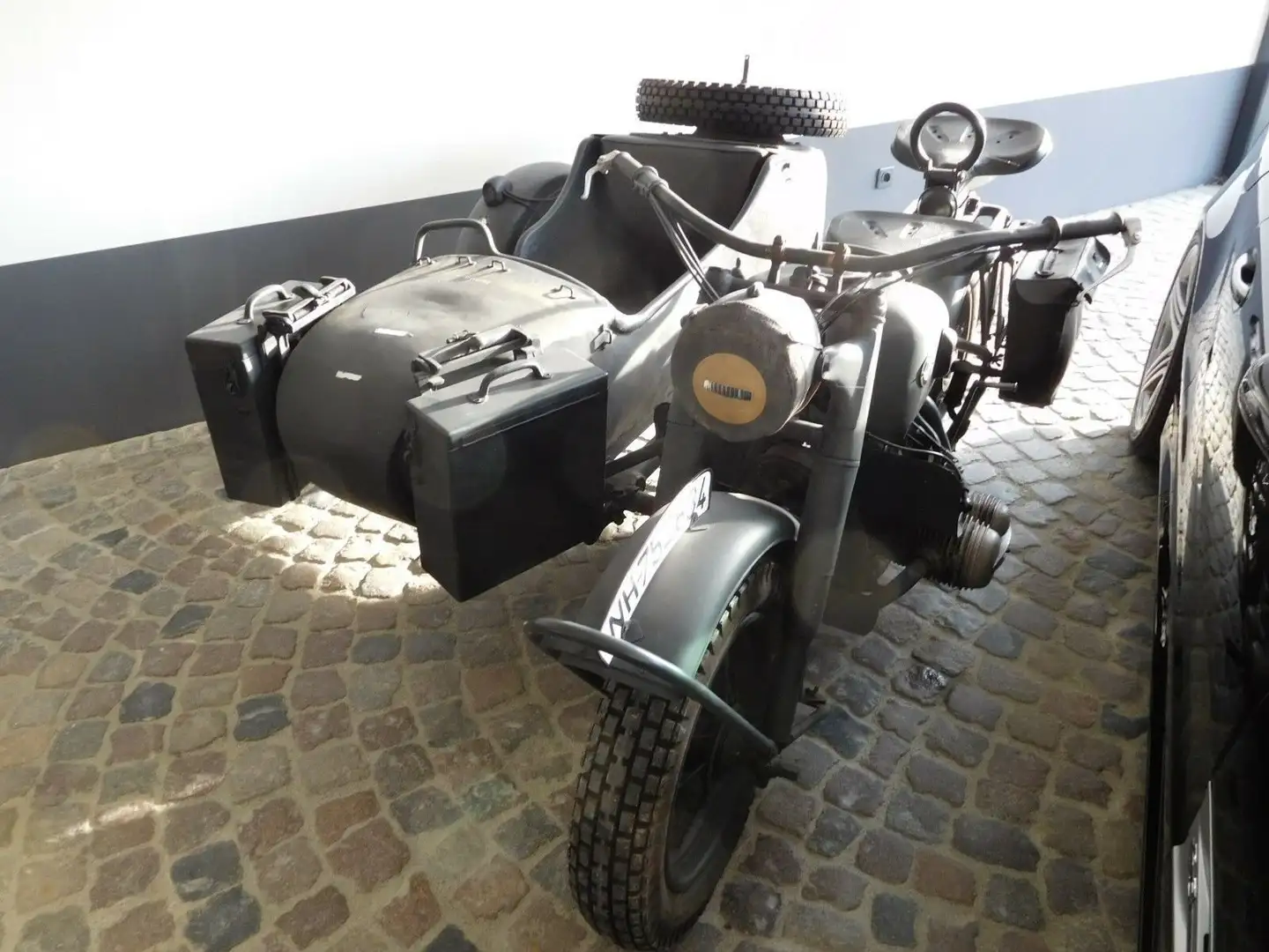 BMW R 75 Grijs - 1