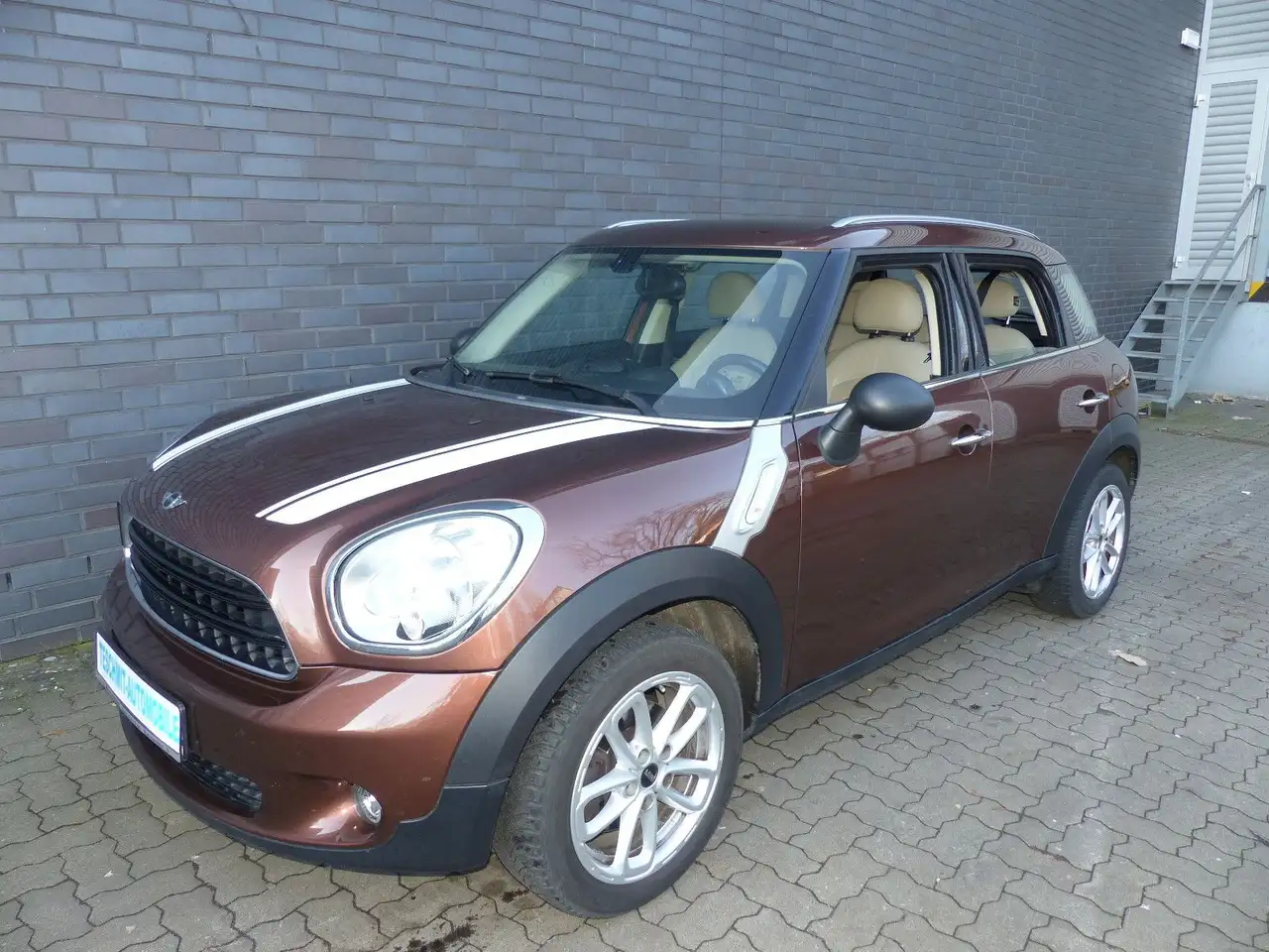 MINI One Countryman