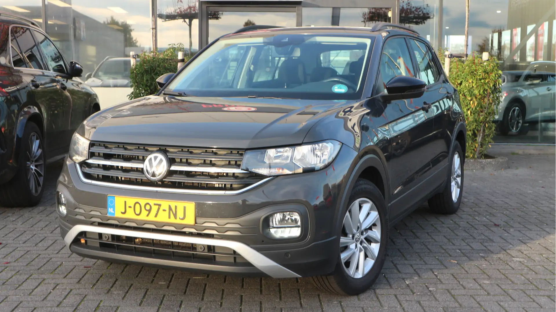 Volkswagen T-Cross 1.0 TSI Life DSG AUTOMATIC Gris - 1