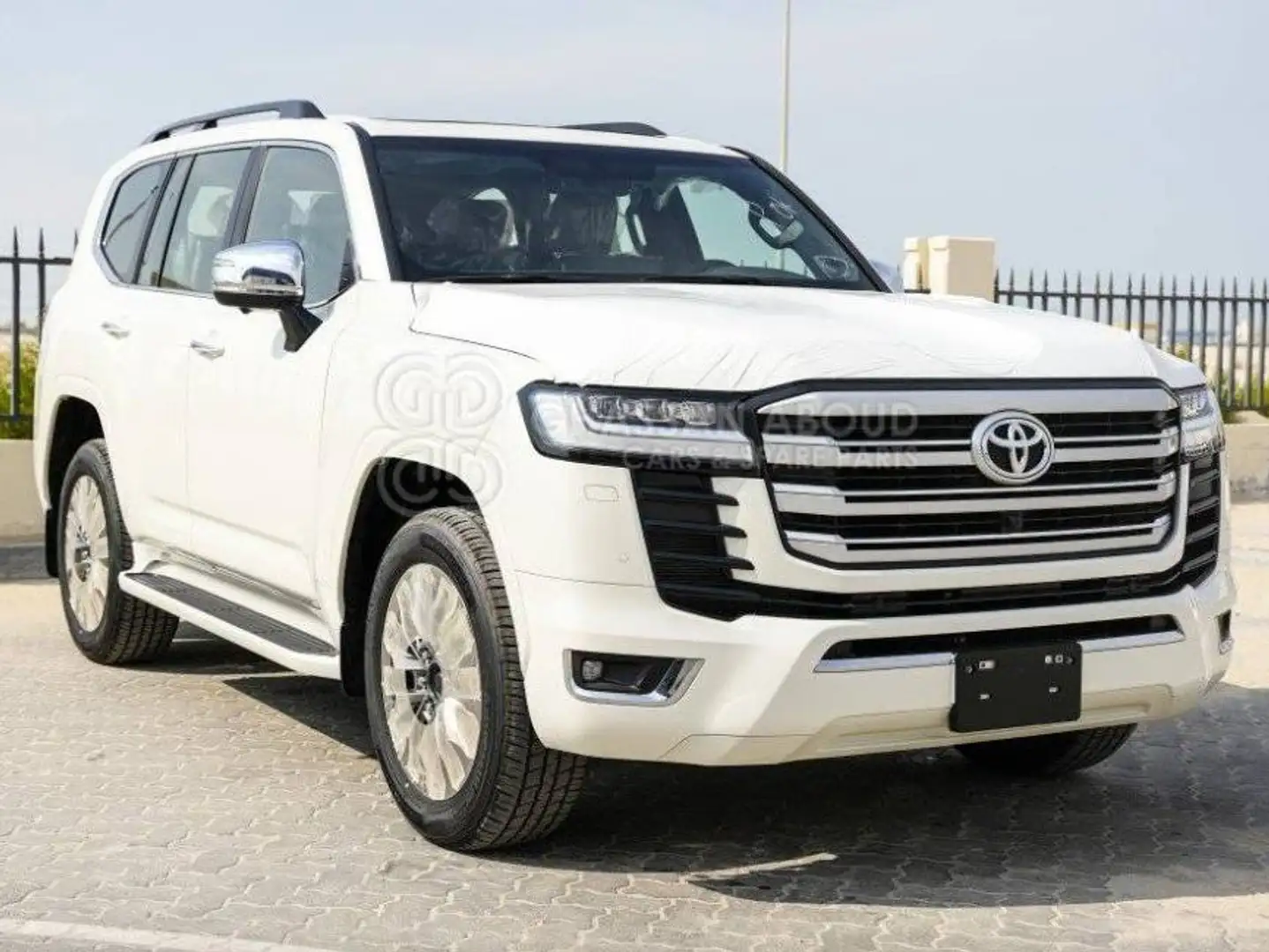 Toyota Land Cruiser VXR  Diesel-EXPORT OUT EU ONLY - 1