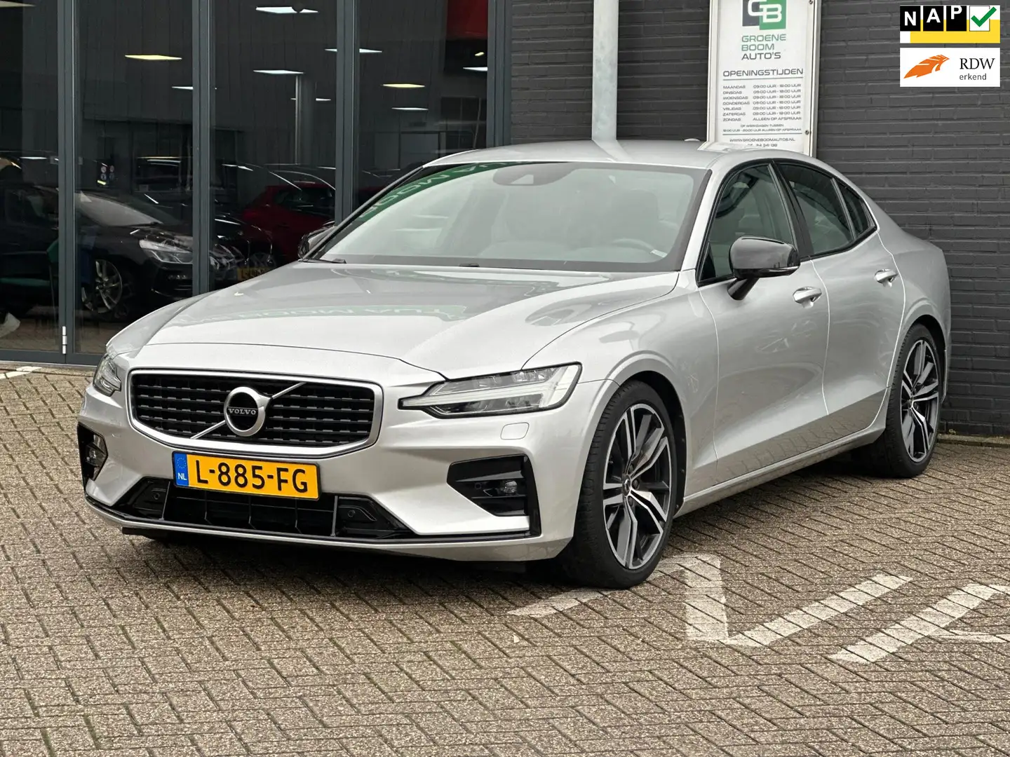 Volvo S60 2.0 T4 R-Design/1STE EIG/CARPLAY/NAVI/STOELVERWARM Grey - 1