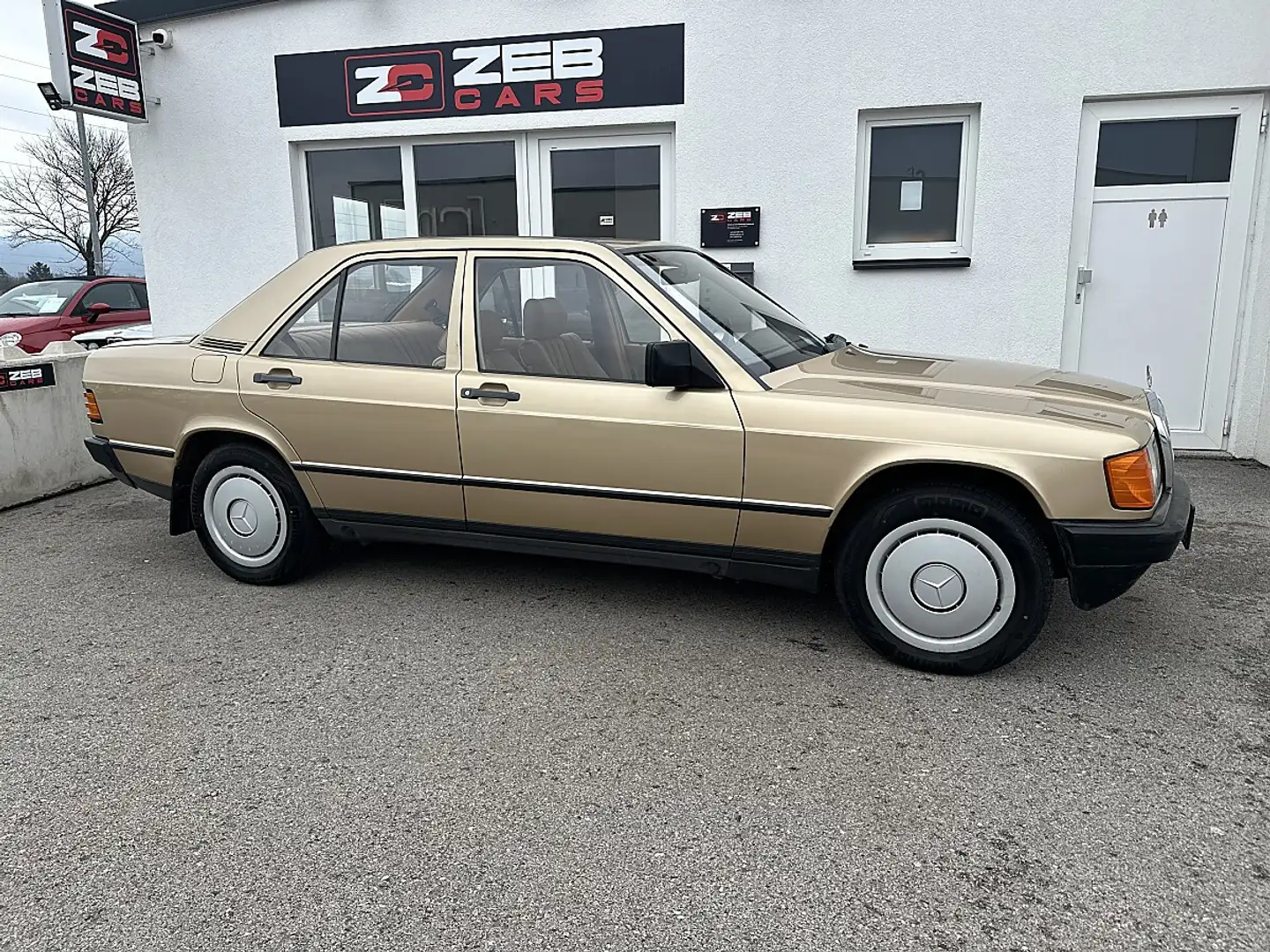 Mercedes-Benz 190 d Braun - 2