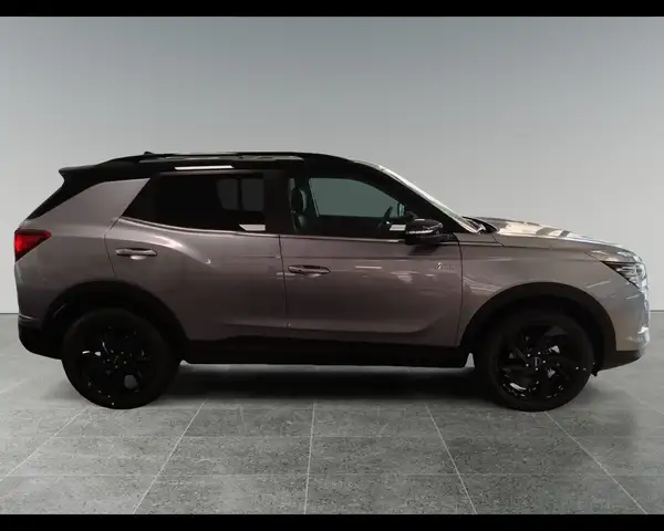 KGM Korando view 4