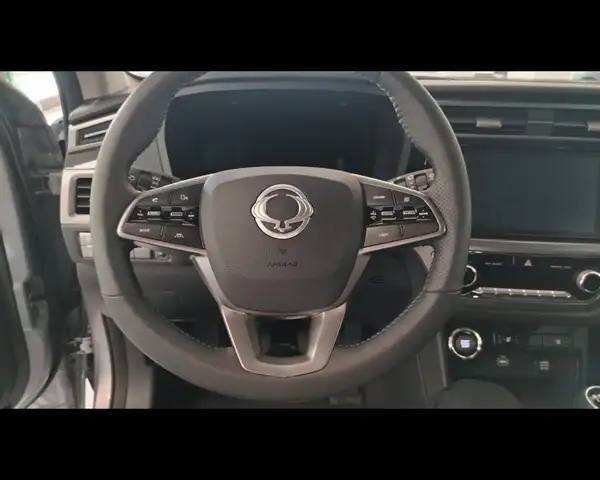 KGM Korando view 9