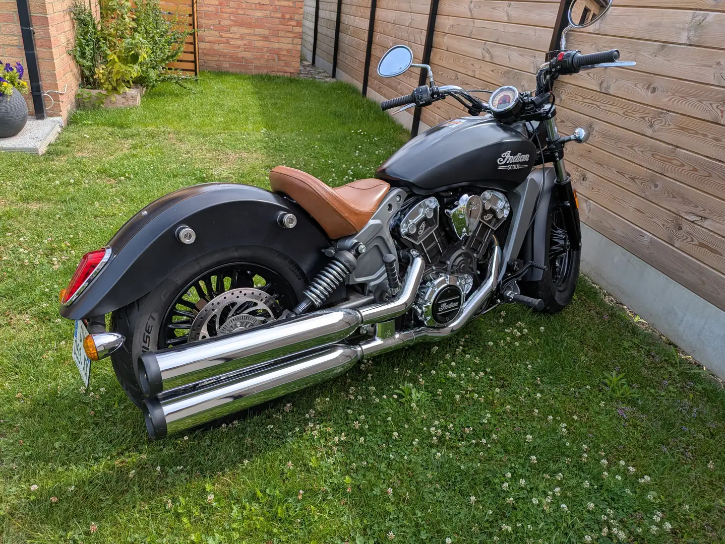 Indian Scout 1133 Noir - 1