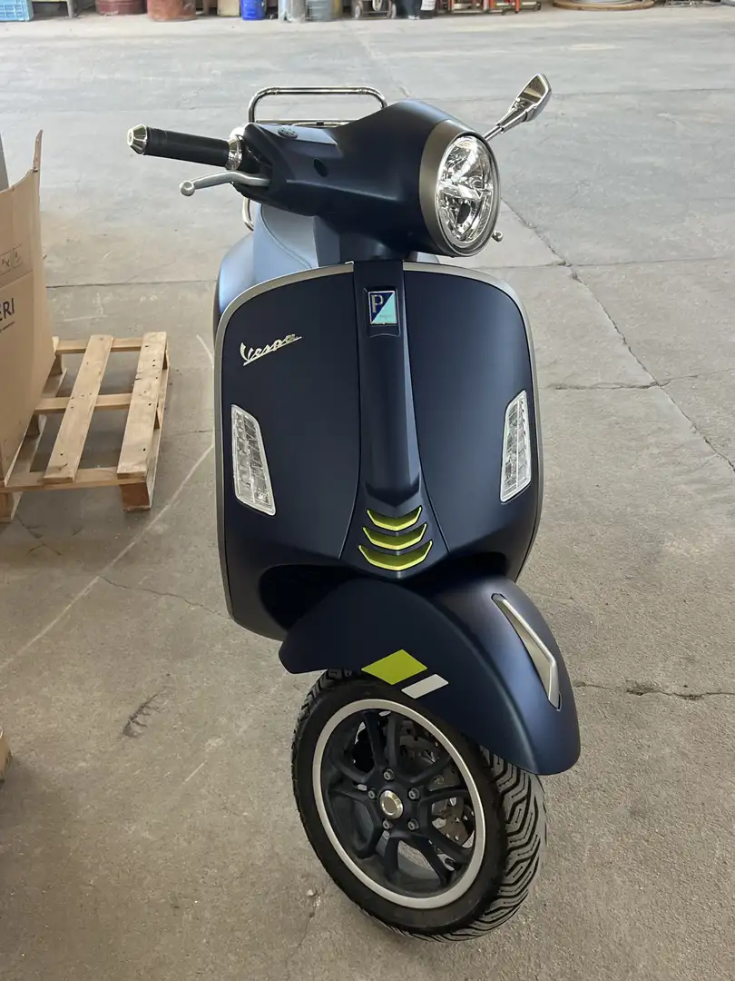 Vespa GTS Super Tech 300 Super Tech - 2