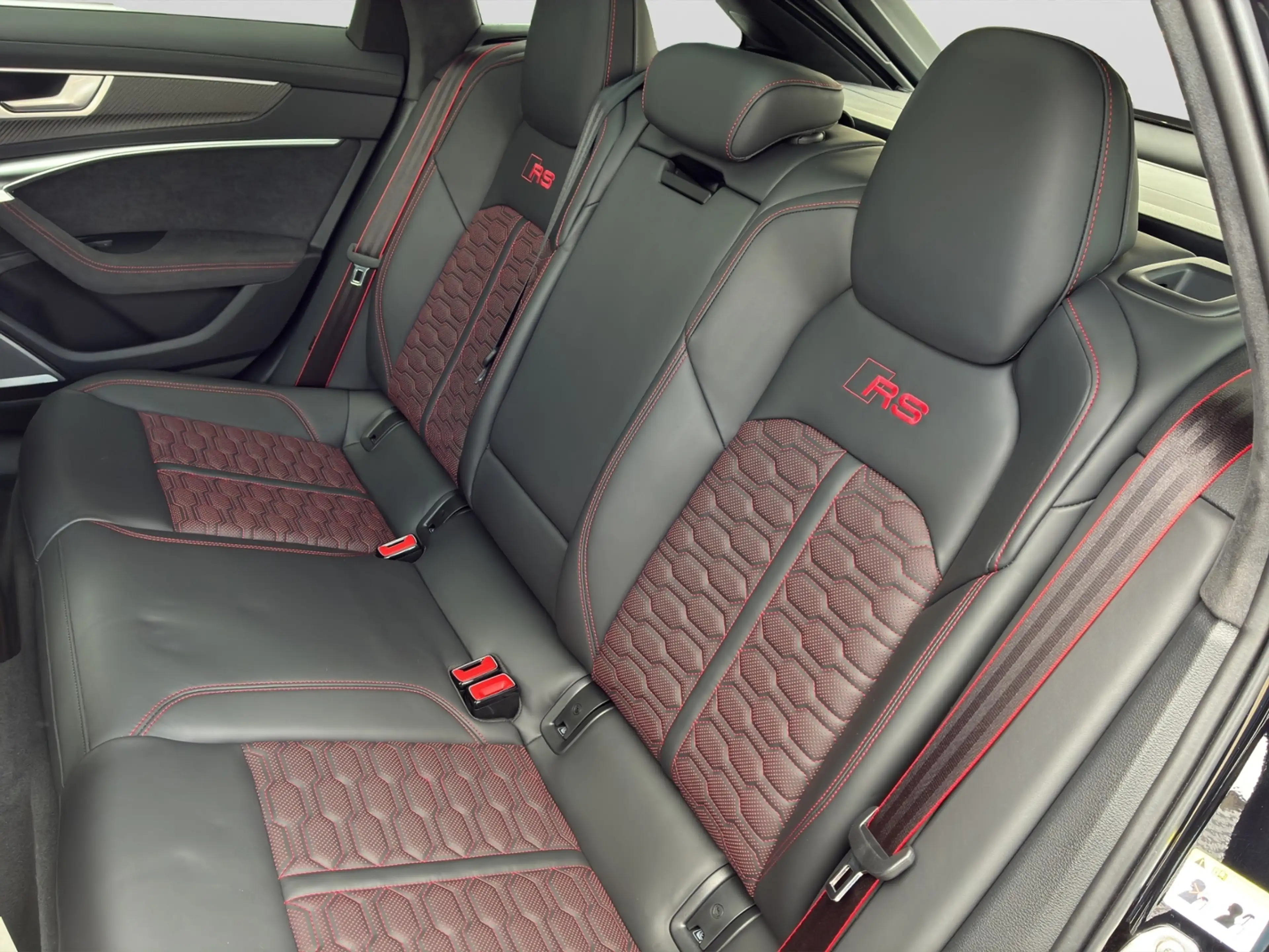 Audi RS6 Avant 4.0 performance *AHK*STDHZG*PANO* — photo 11
