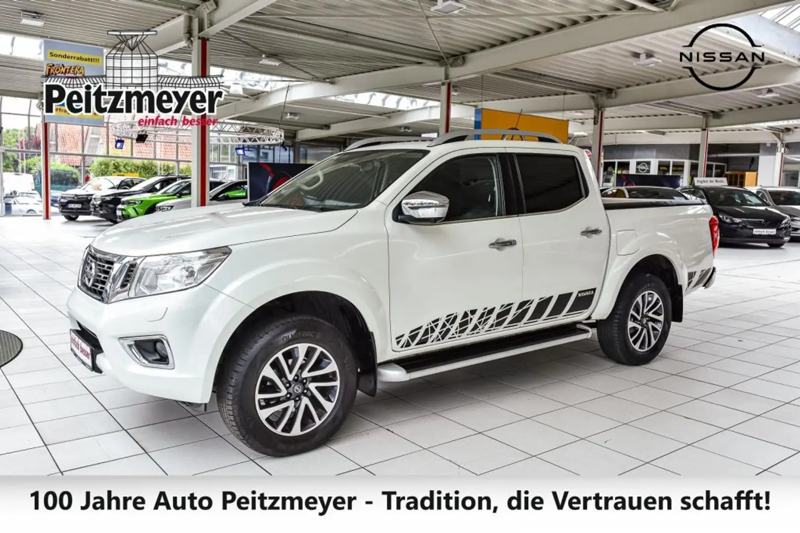 Nissan Navara DC 4x4 Autm. EU6 Tekna Weiß - 1