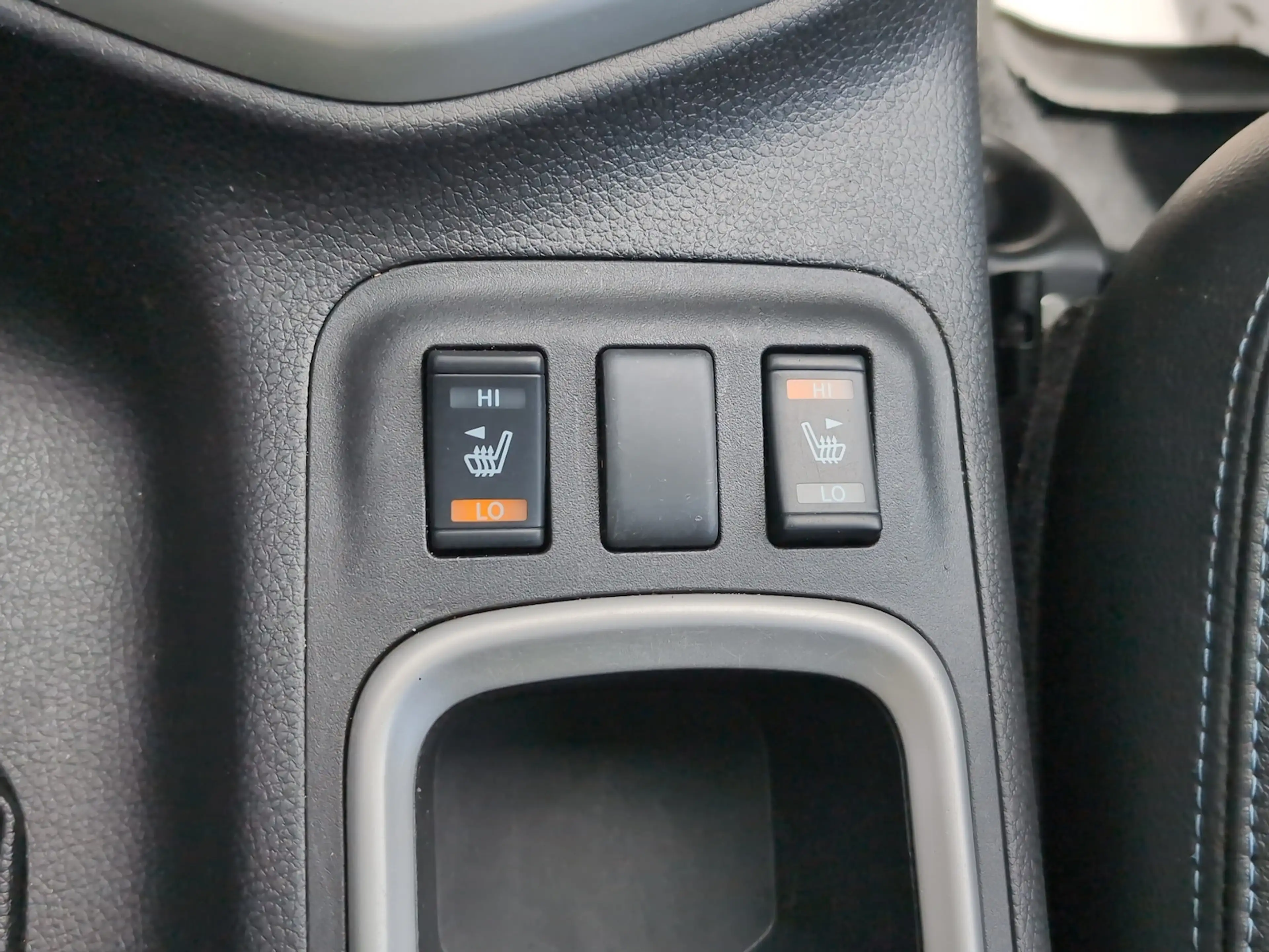 Nissan NP300 N-Guard Double Cab*Diff-Sperre*LED* — photo 11