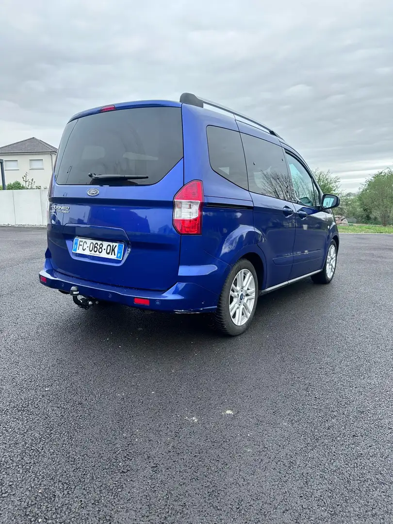 Ford Tourneo Courier 1.5 TDCi 95 Sport - 2
