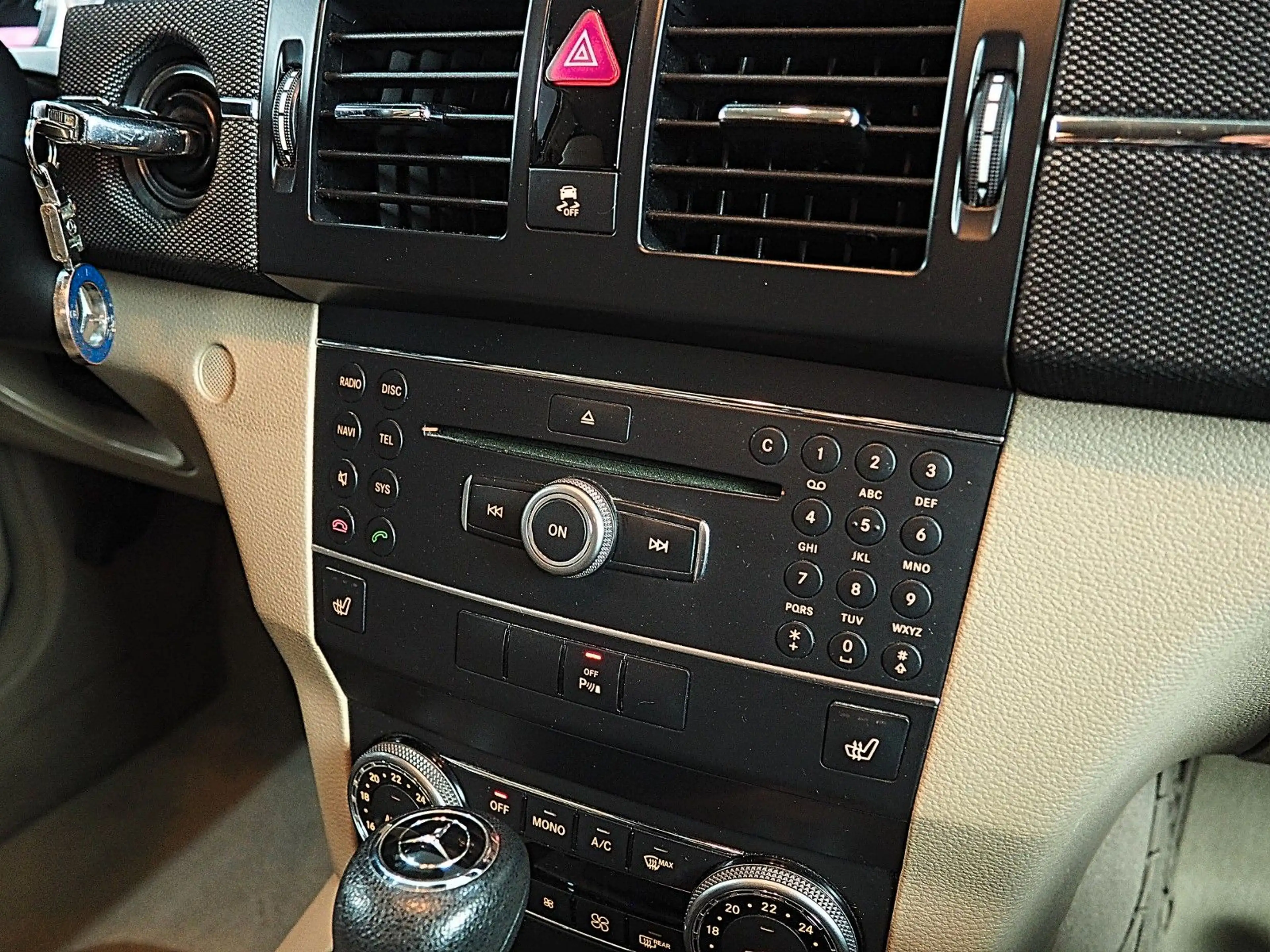 Mercedes-Benz GLK 220 4Matic*AUTOMATIK*TÜV+SERVICE-NEU*LEDER* — photo 15