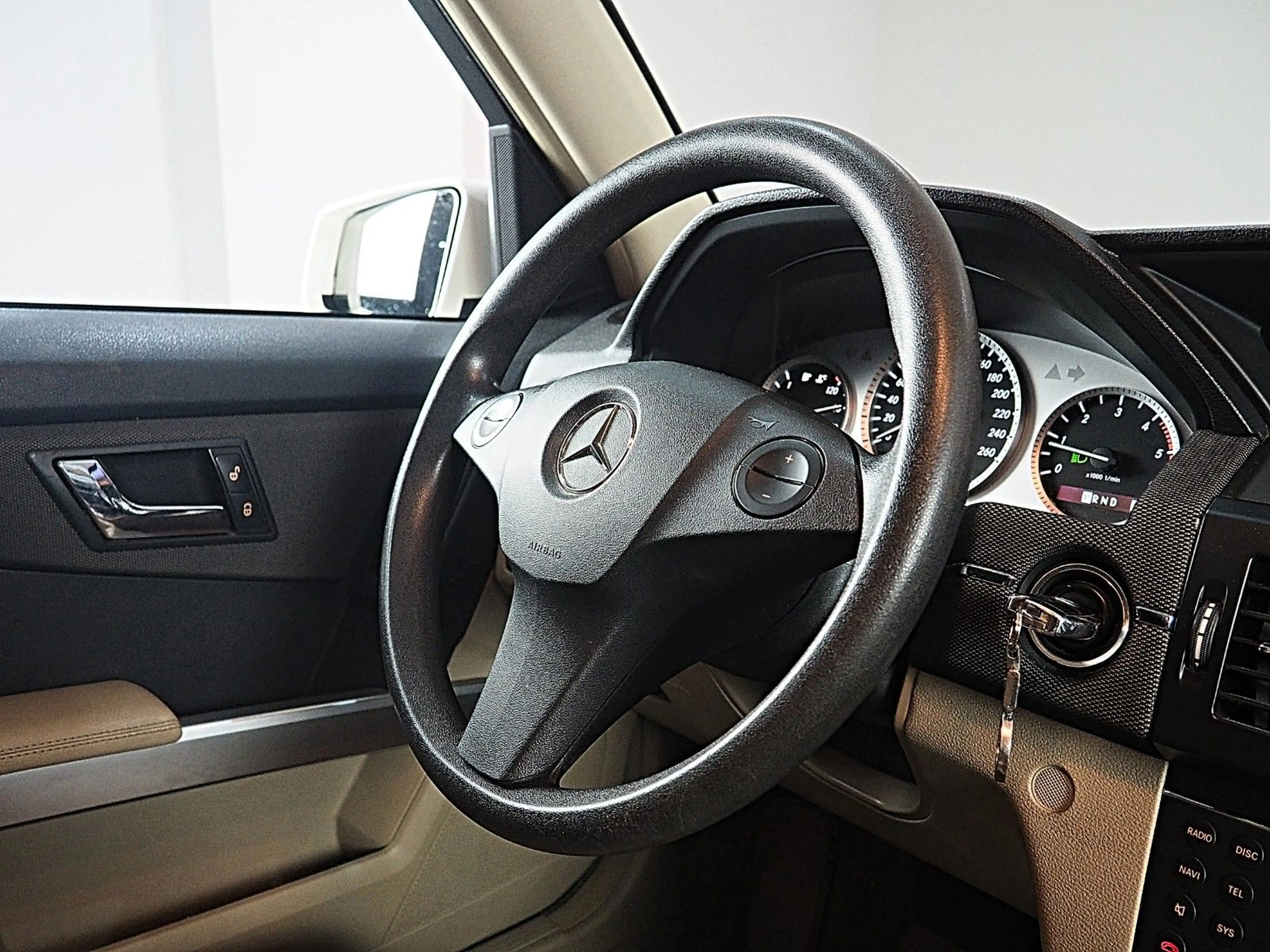 Mercedes-Benz GLK 220 4Matic*AUTOMATIK*TÜV+SERVICE-NEU*LEDER* — photo 13