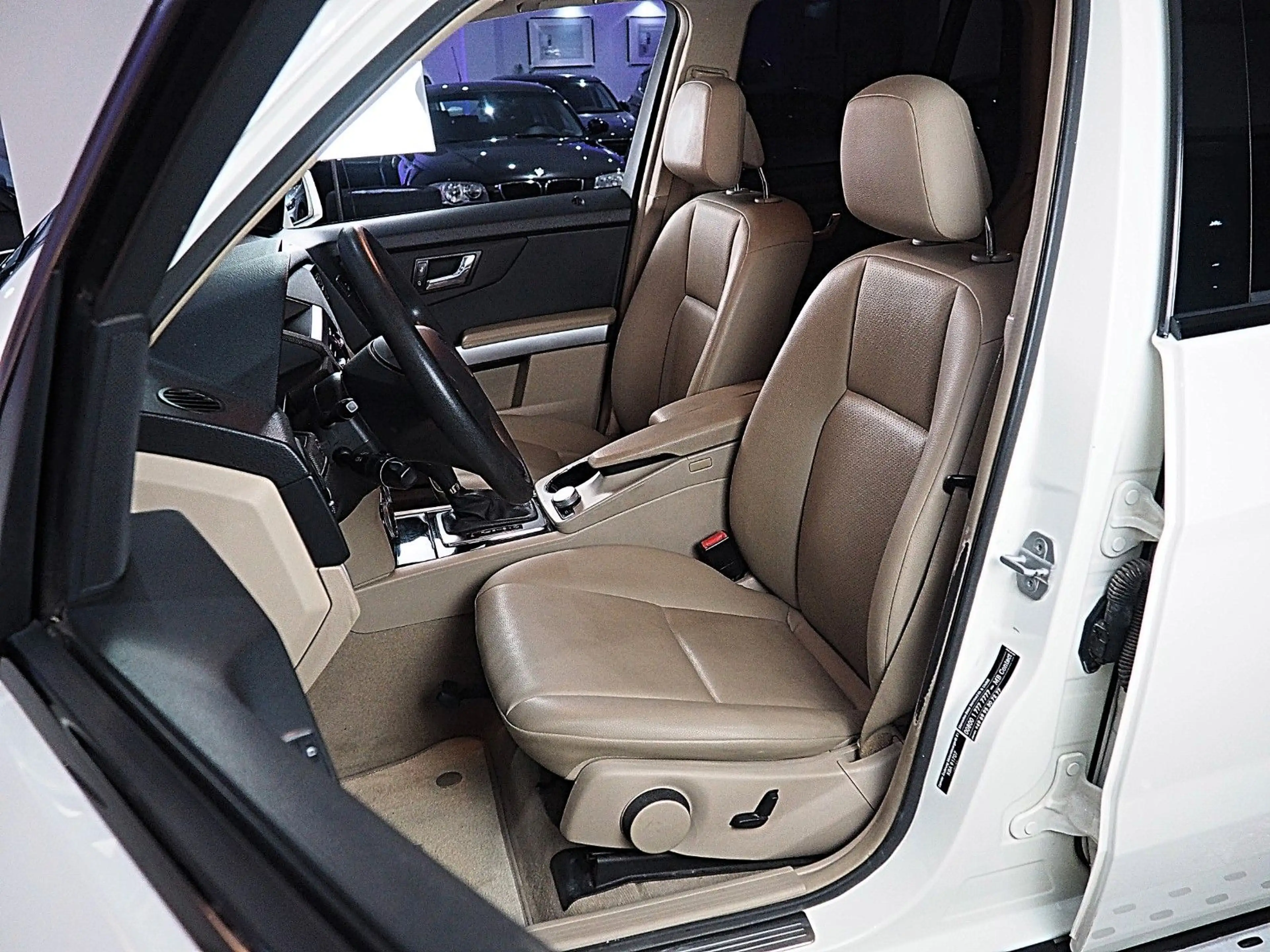 Mercedes-Benz GLK 220 4Matic*AUTOMATIK*TÜV+SERVICE-NEU*LEDER* — photo 8