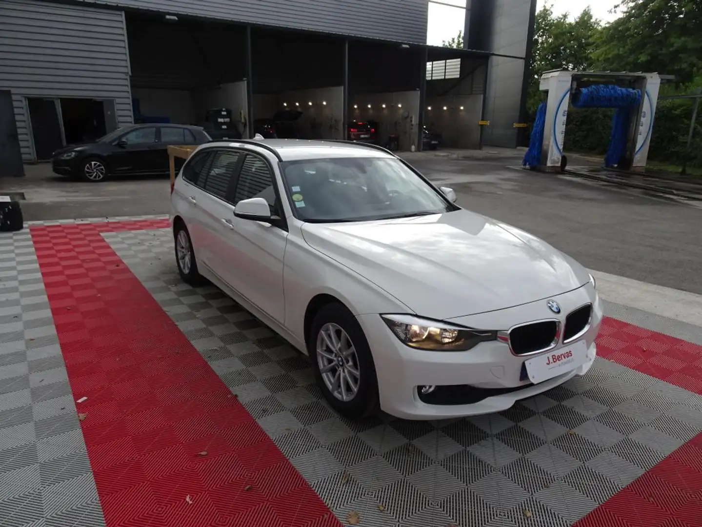 BMW TOURING F31 316d 116 ch 119 g Business Alb - 2