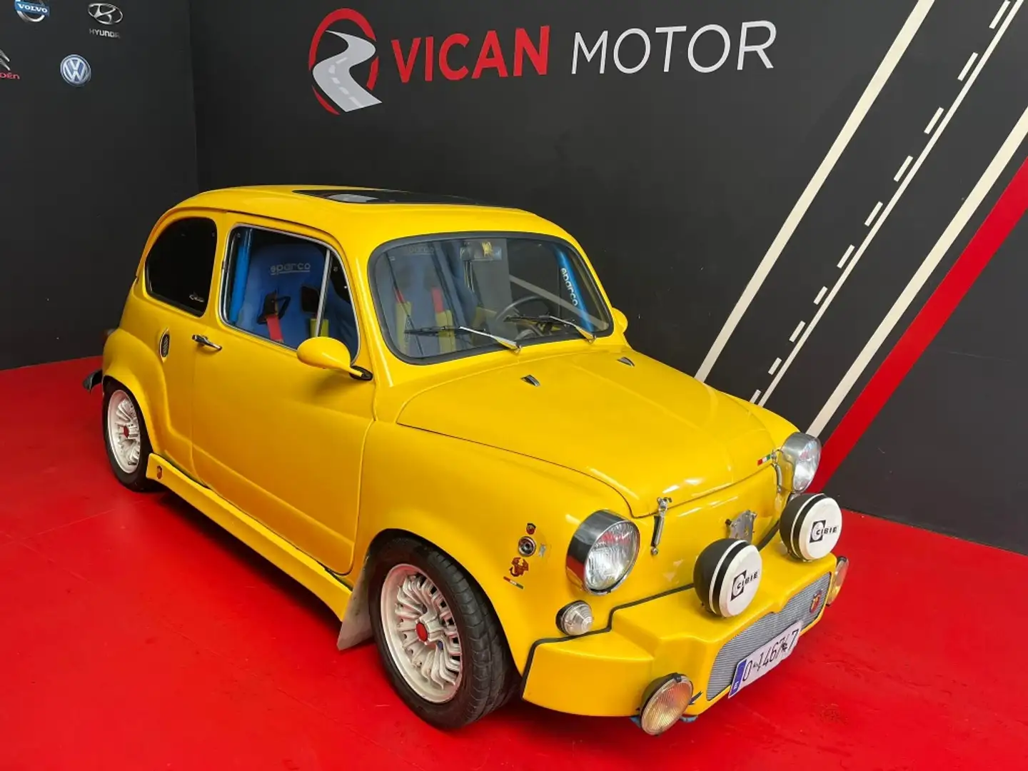 SEAT SEAT 600-E Pequeño  Manual de 2 Puertas Amarillo - 1