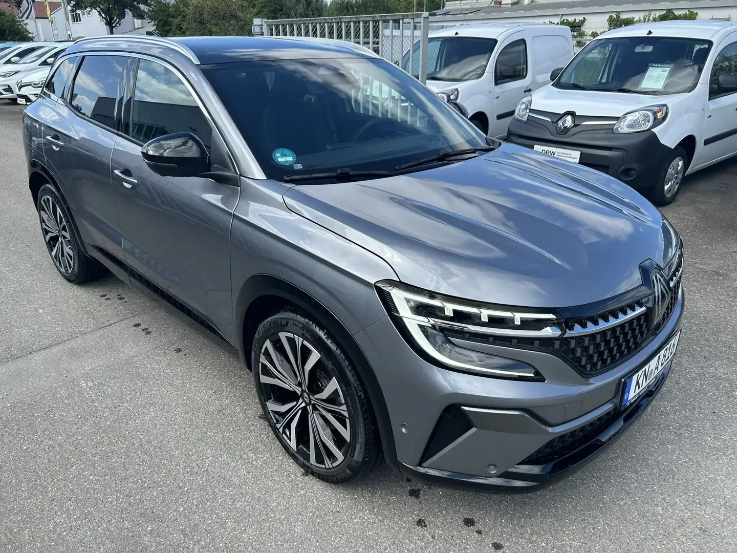 Renault Austral Iconic Full Hybrid 200 Grau - 2