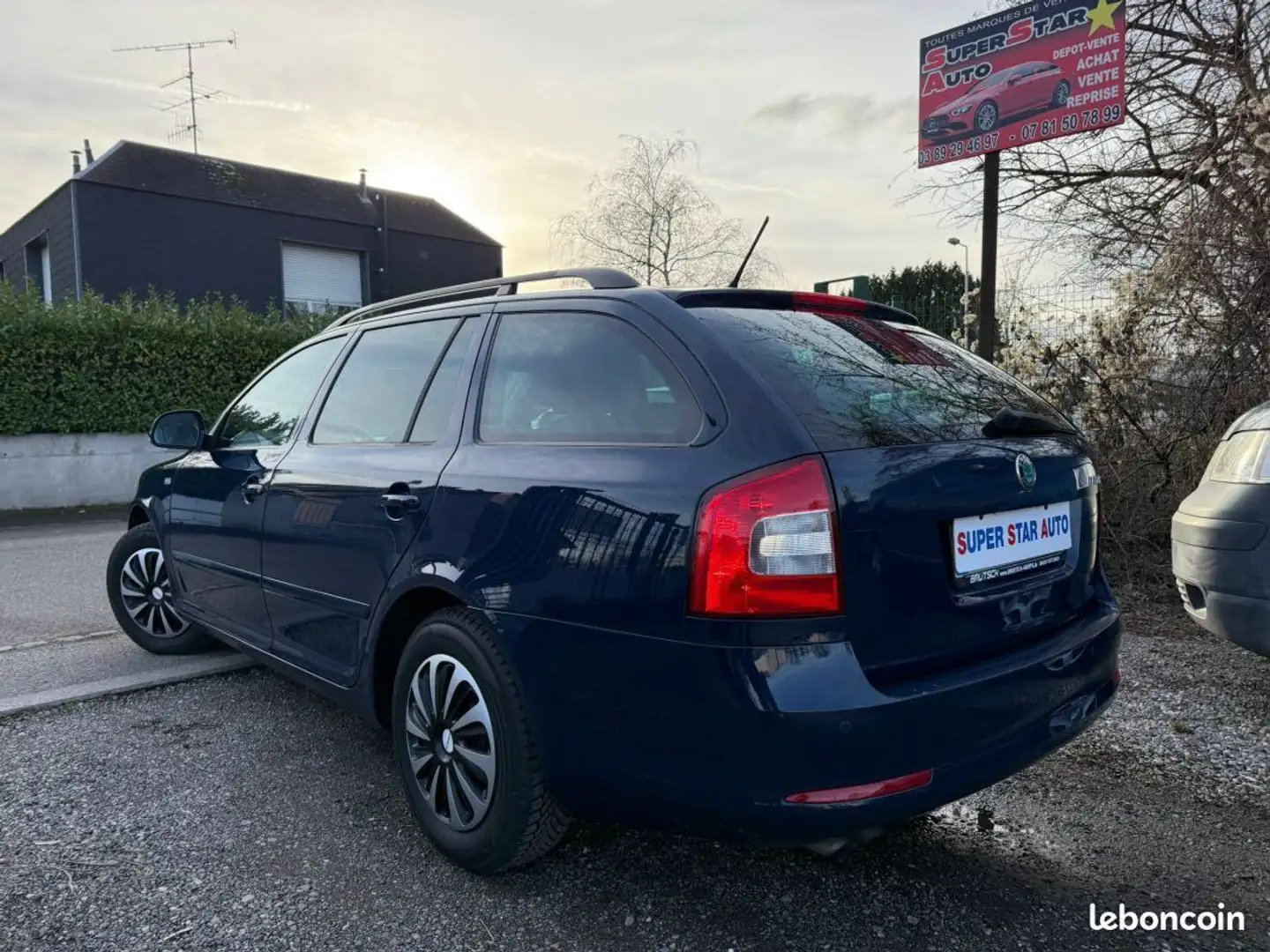 Skoda Octavia 2 1.4l tsi ambition dsg 2012 Bleu - 2