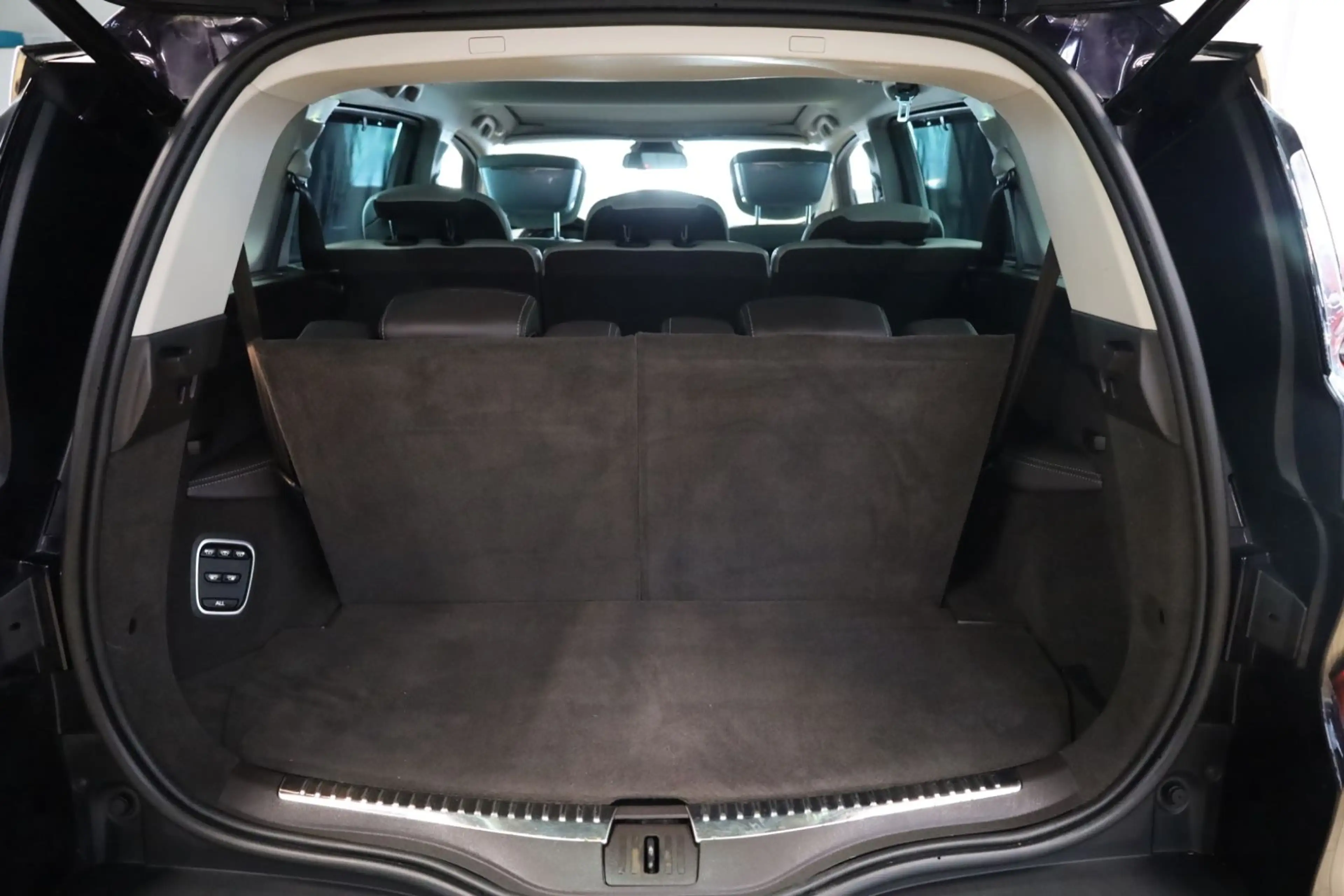 Renault Espace V Initiale Paris/7-Sitzer/Leder/Bose/Head — photo 15
