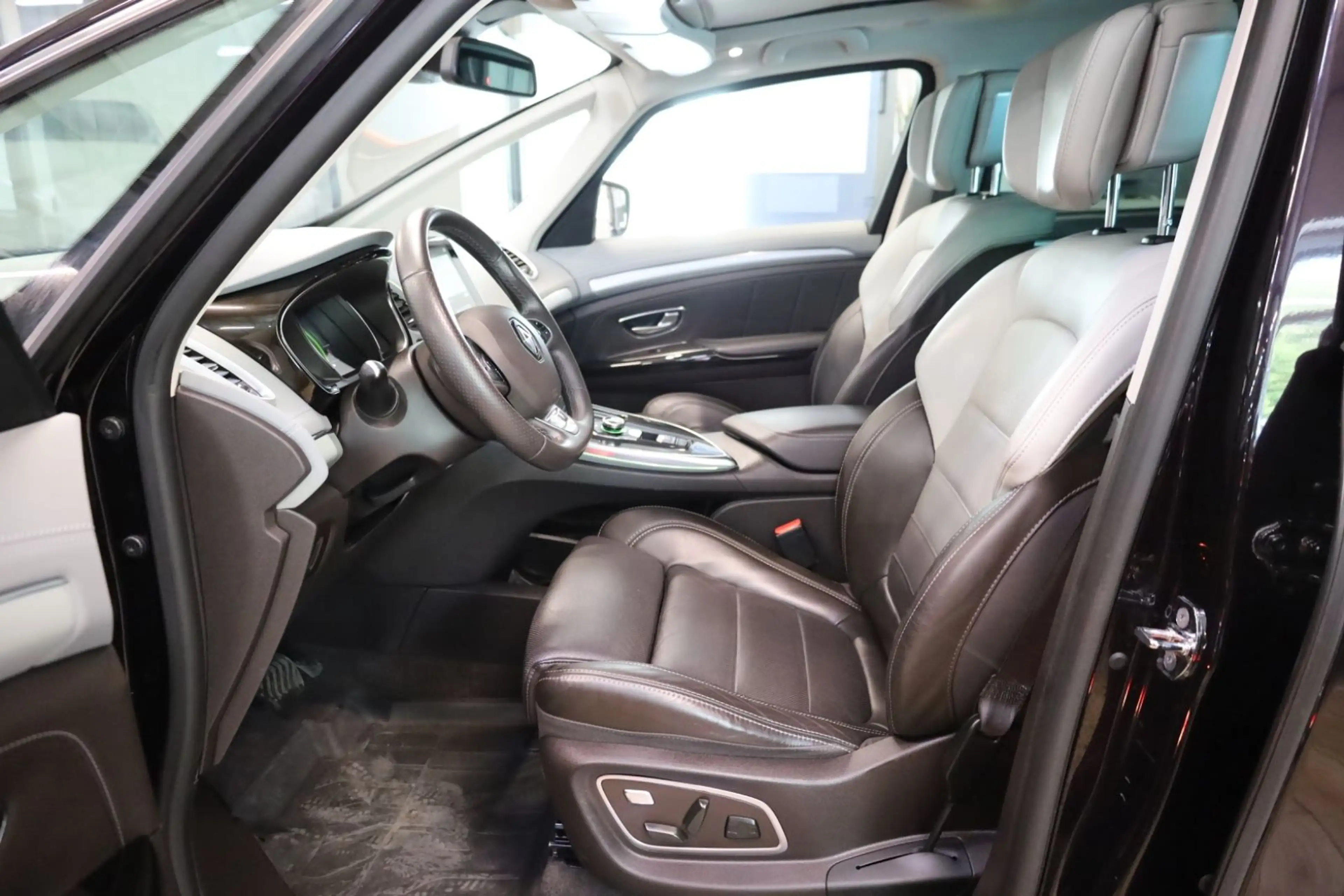 Renault Espace V Initiale Paris/7-Sitzer/Leder/Bose/Head — photo 7
