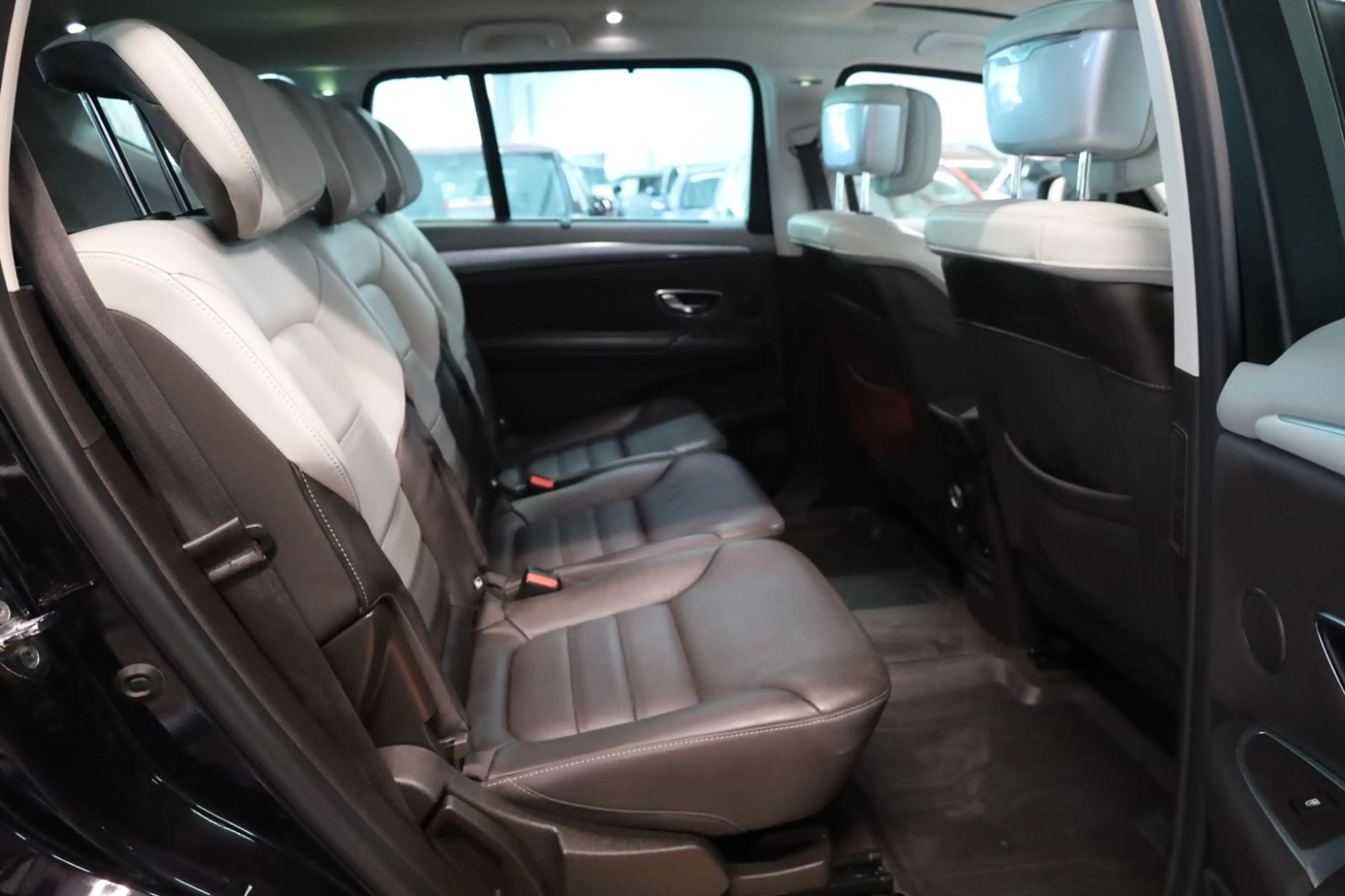 Renault Espace V Initiale Paris/7-Sitzer/Leder/Bose/Head — photo 10