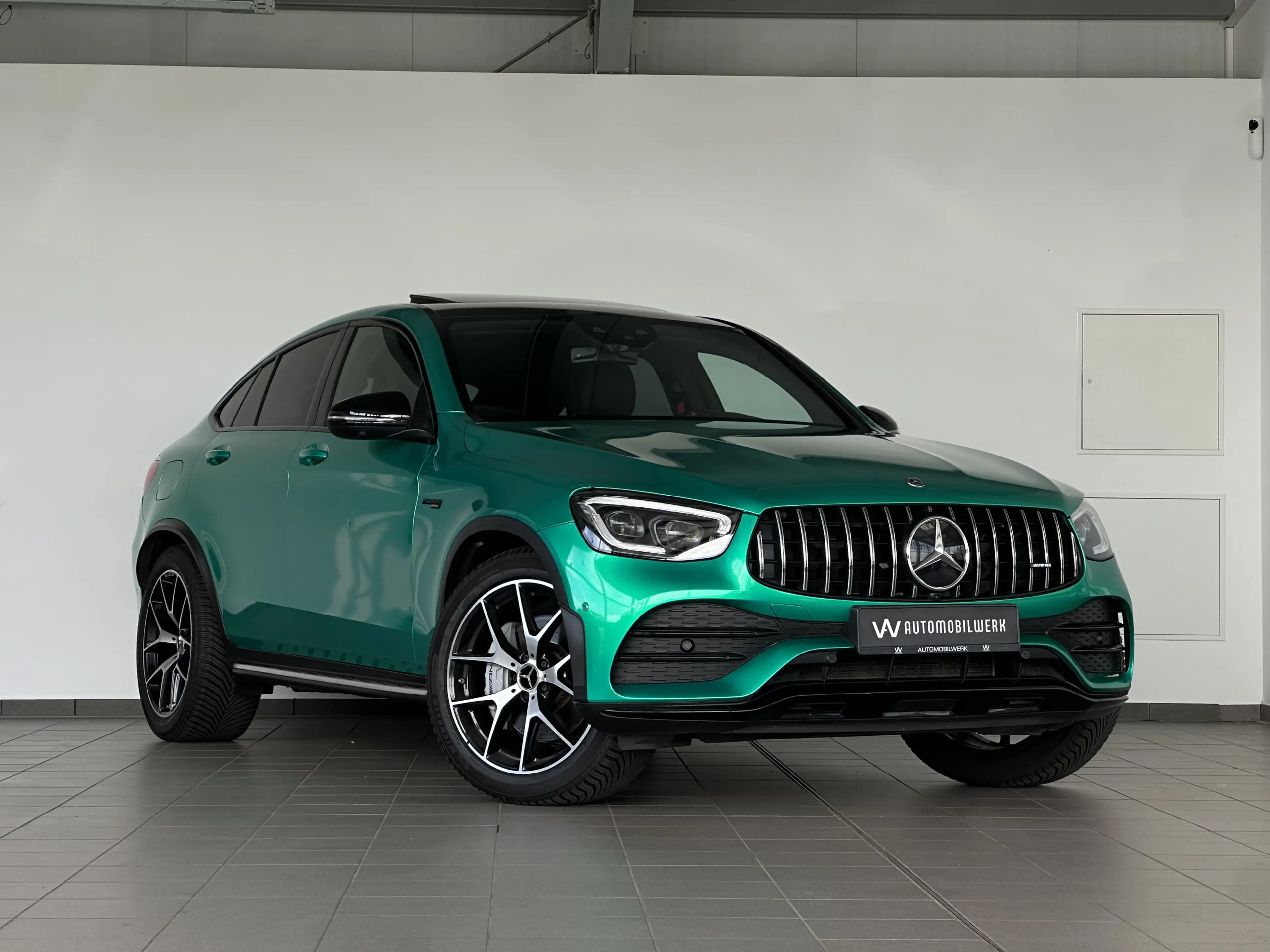 Mercedes-Benz GLC 43 AMG Coupe 4M |PANO|HUD|360|AHK|BURM| — photo 3