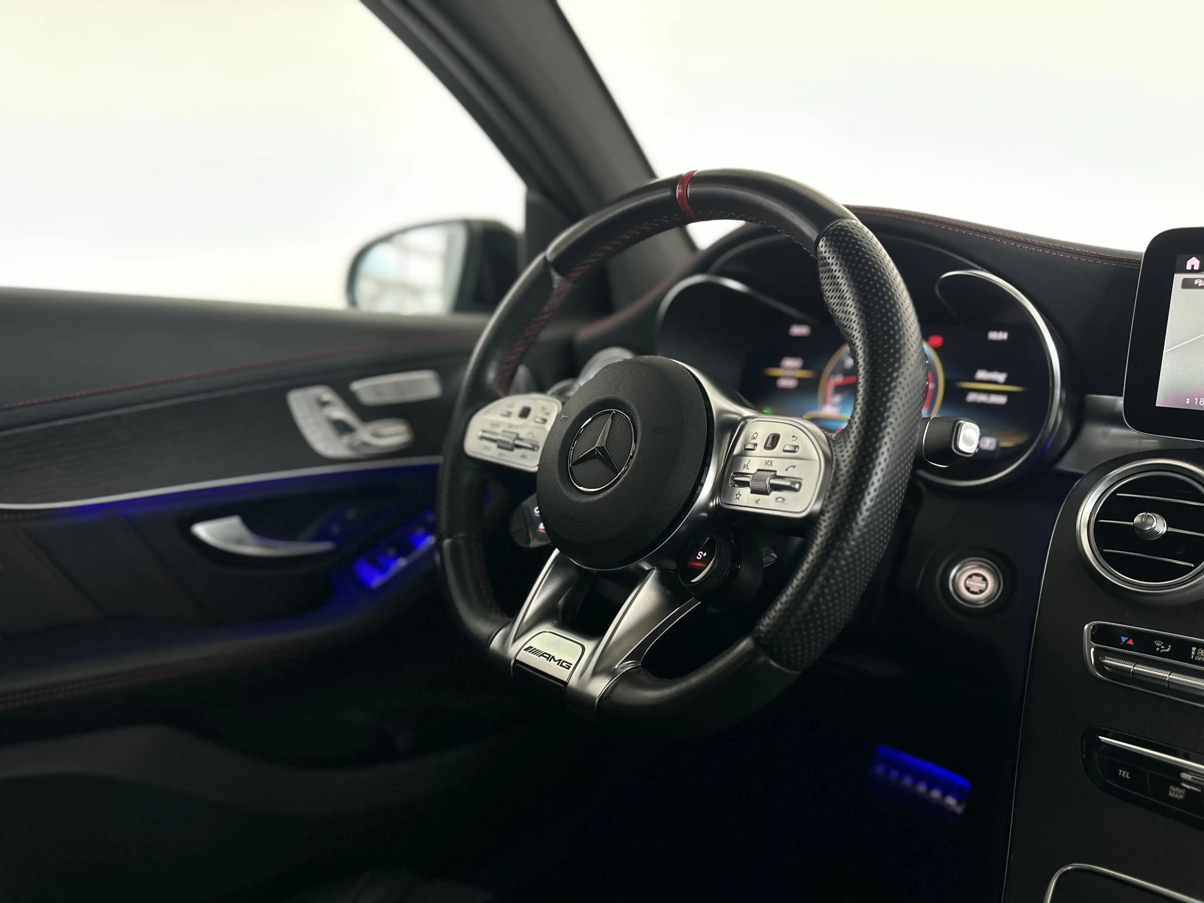 Mercedes-Benz GLC 43 AMG Coupe 4M |PANO|HUD|360|AHK|BURM| — photo 13