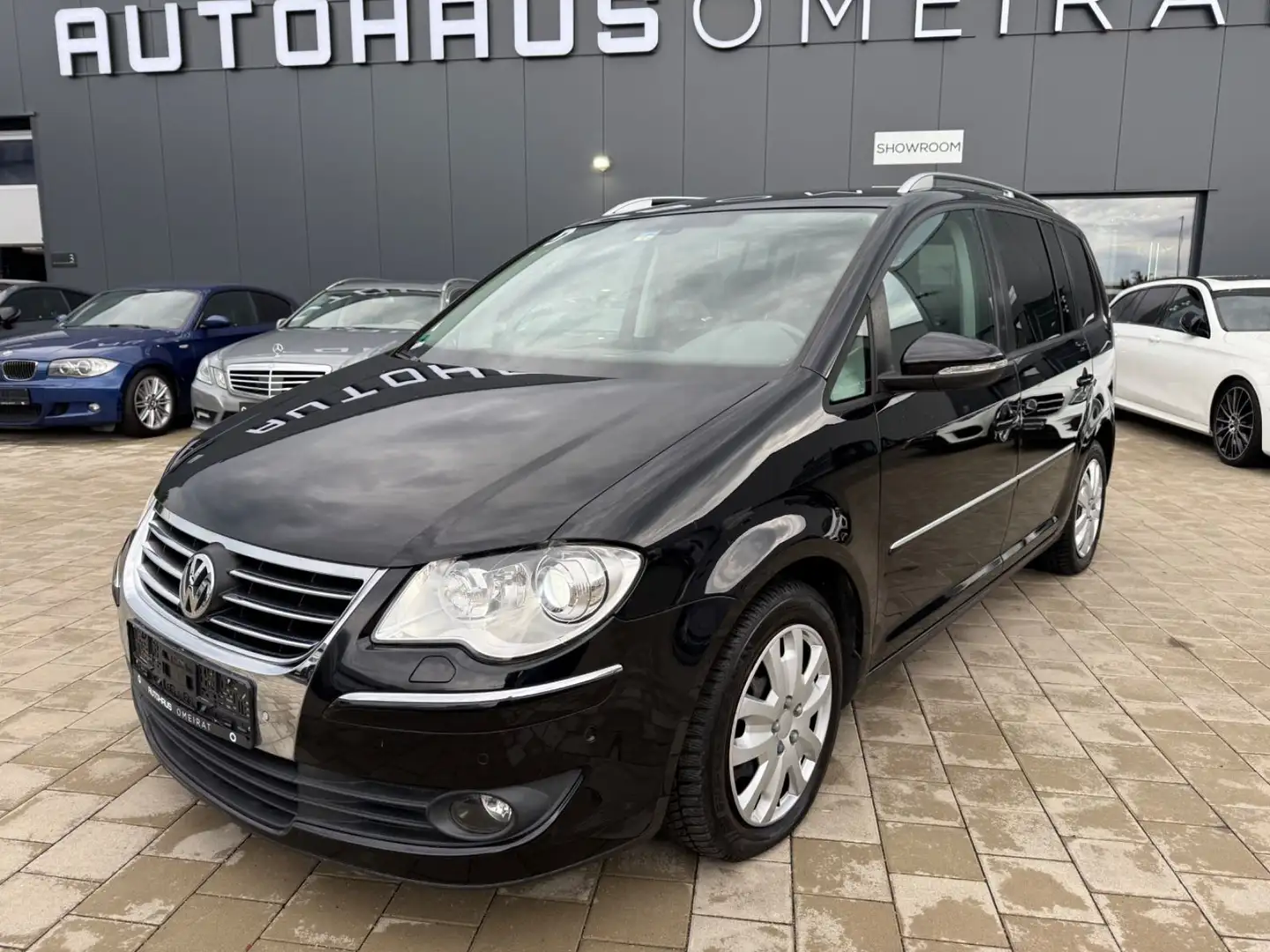 Volkswagen Touran Highline Bi-Xenon/Navi/SHZ/AHK/PDC - 1