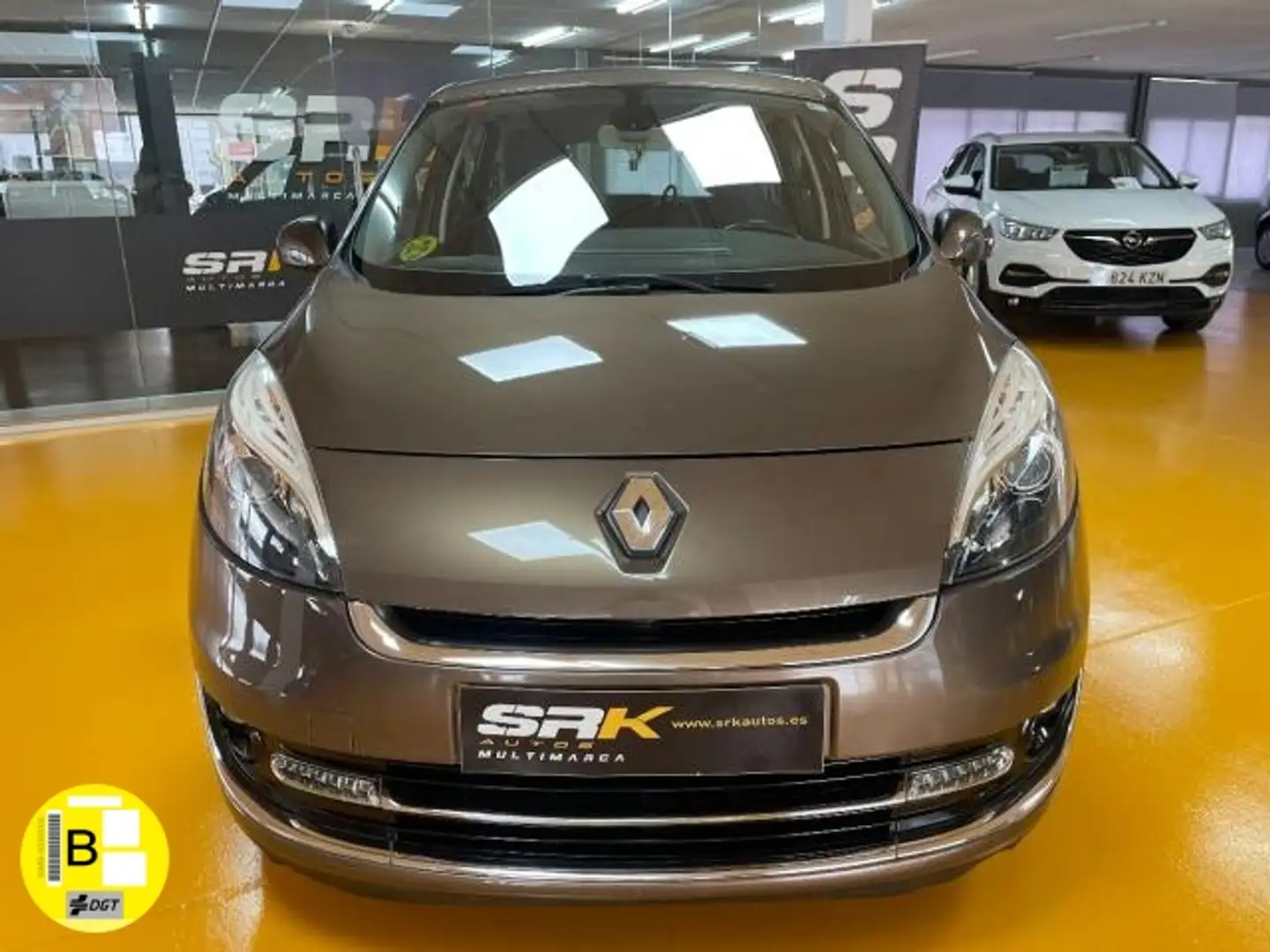 Renault Scenic Grand  Dynamique Energy dCi 110 Stop&Start 7 plaza Marrón - 2