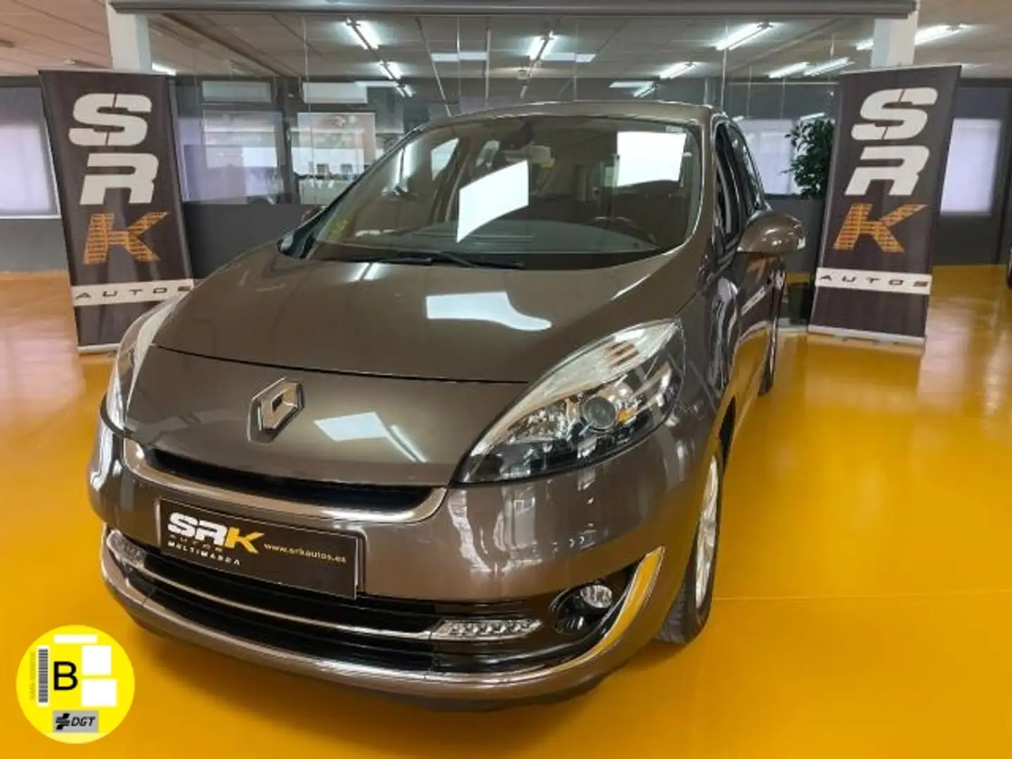 Renault Scenic Grand  Dynamique Energy dCi 110 Stop&Start 7 plaza Marrón - 1