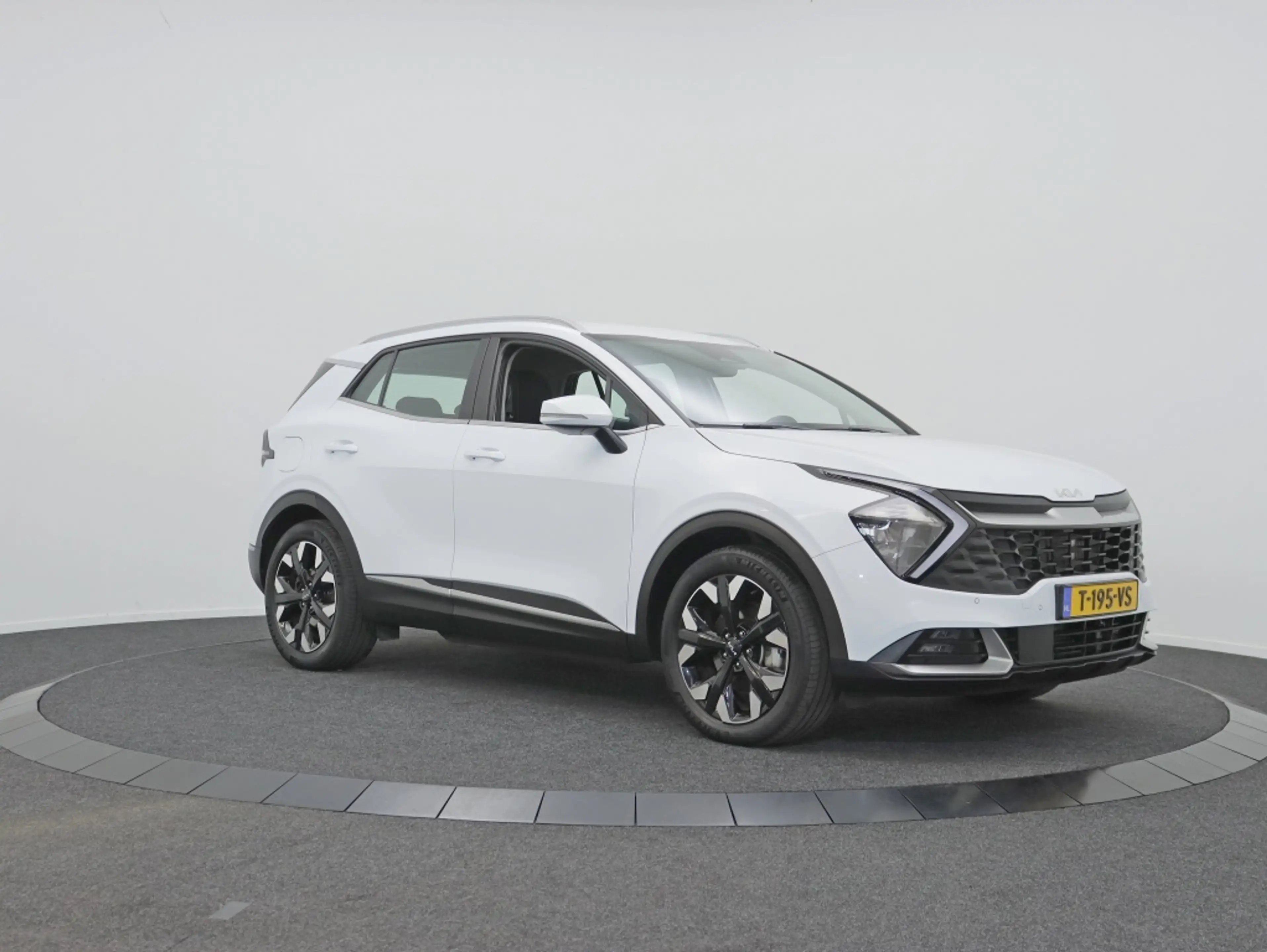 Kia Sportage 1.6 T Plug-in Hybrid DynamicPlusLine | Trekhaak | — photo 13