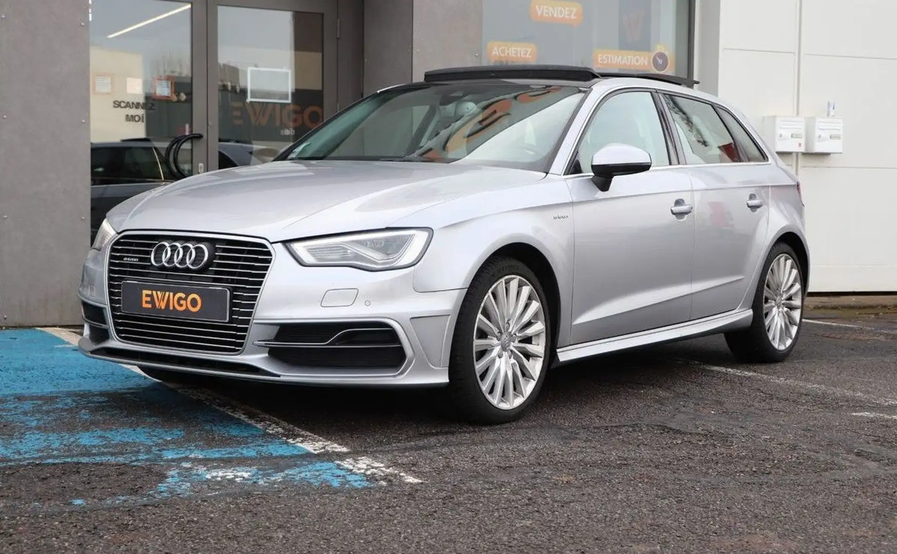 Audi A3 1.4 tfsi e-tron 204ch bva toit ouvrant camera sono bang olufsen keyless Grau - 1