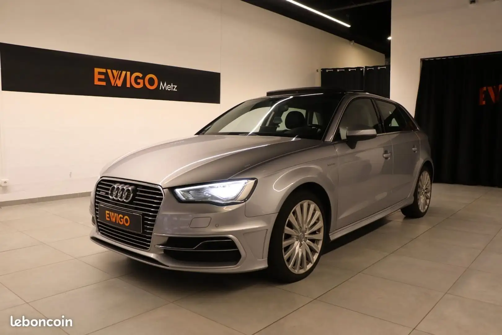 Audi A3 1.4 tfsi e-tron 204ch bva- camera de recul -toit ouvrant panoramique Gris - 1
