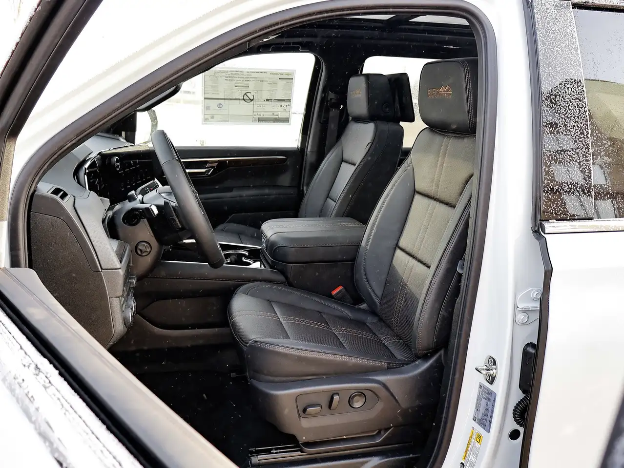 Chevrolet Tahoe снимка Chevrolet Tahoe