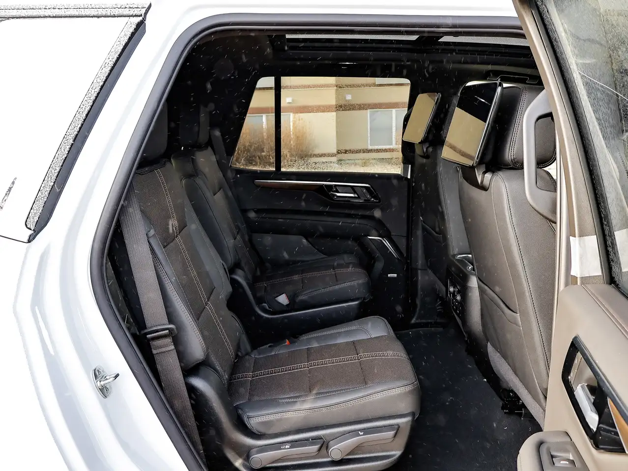 Chevrolet Tahoe снимка Chevrolet Tahoe