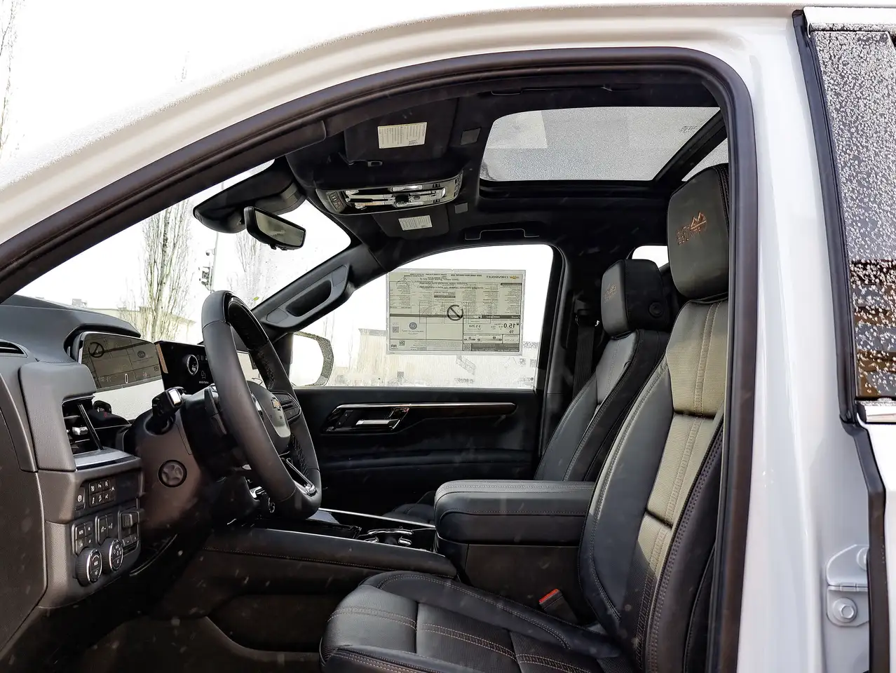 Chevrolet Tahoe снимка Chevrolet Tahoe