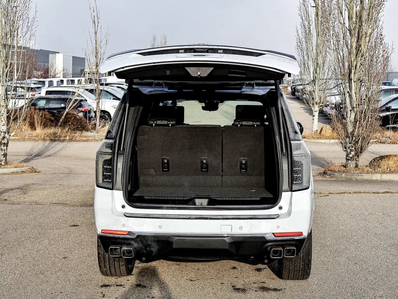 Chevrolet Tahoe снимка Chevrolet Tahoe
