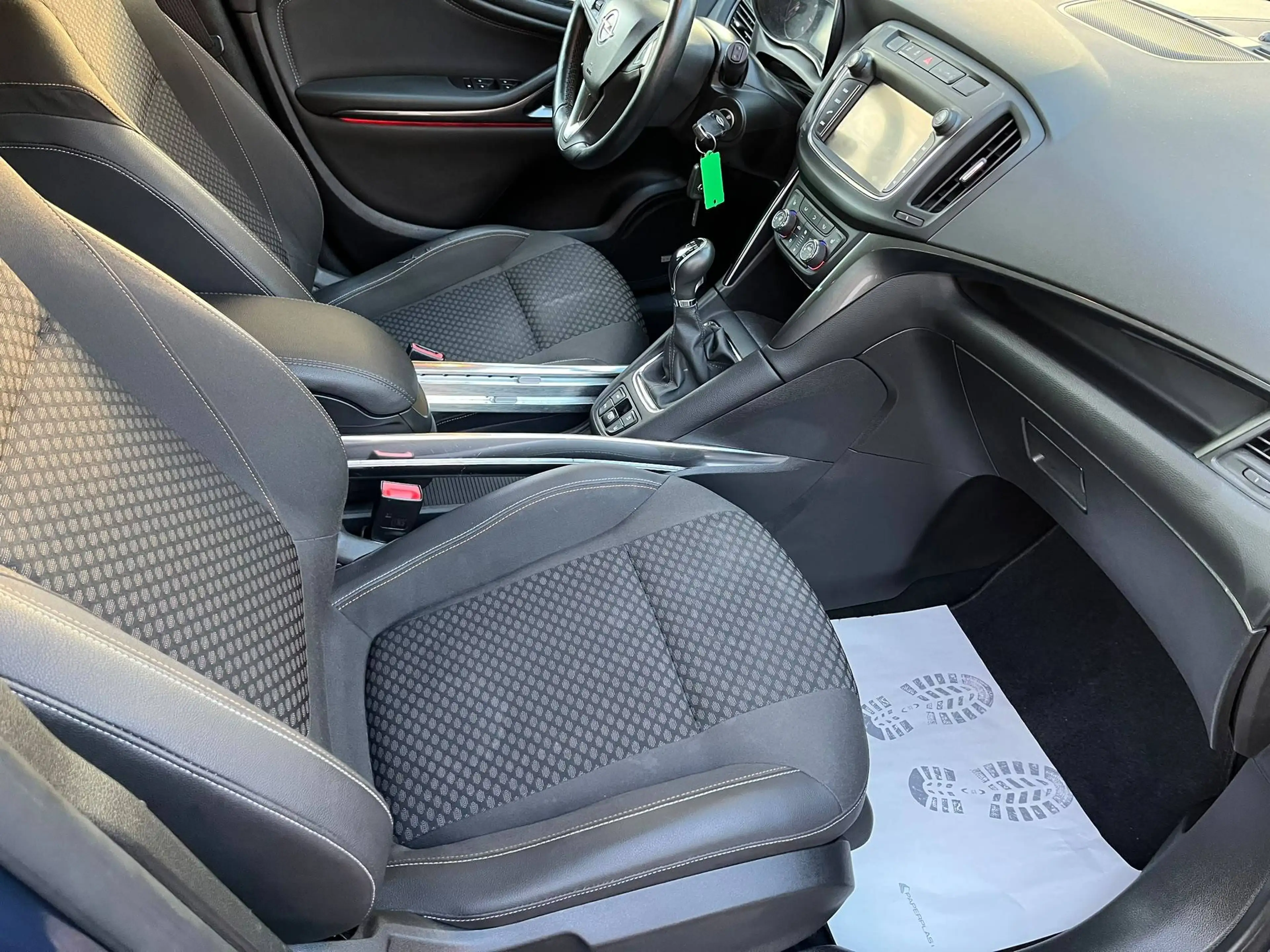Opel Zafira Zafira 1.6 OPC Line 7-Sitze*LED*Kamera — photo 14