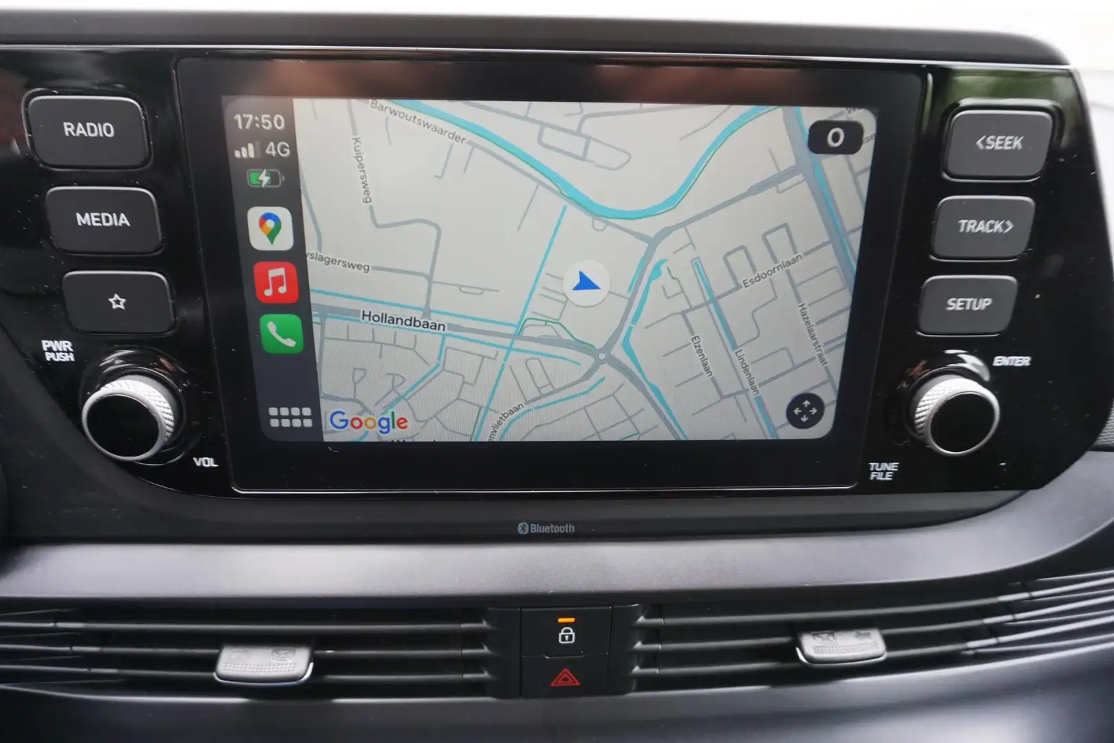Hyundai BAYON 1.0 T-GDI Hybrid Automaat Two-Tone Navigatie via A Wit - 2