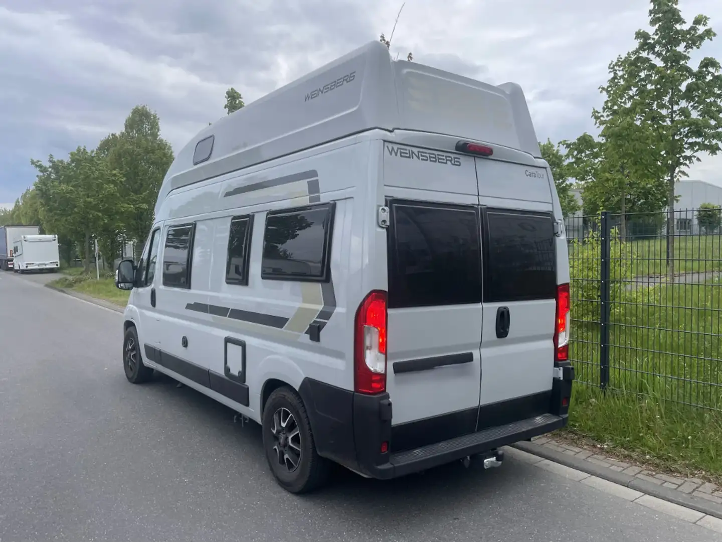 Weinsberg CaraTour 600 MQH I.Hand Hochdach AHK R.Cam Beige - 2
