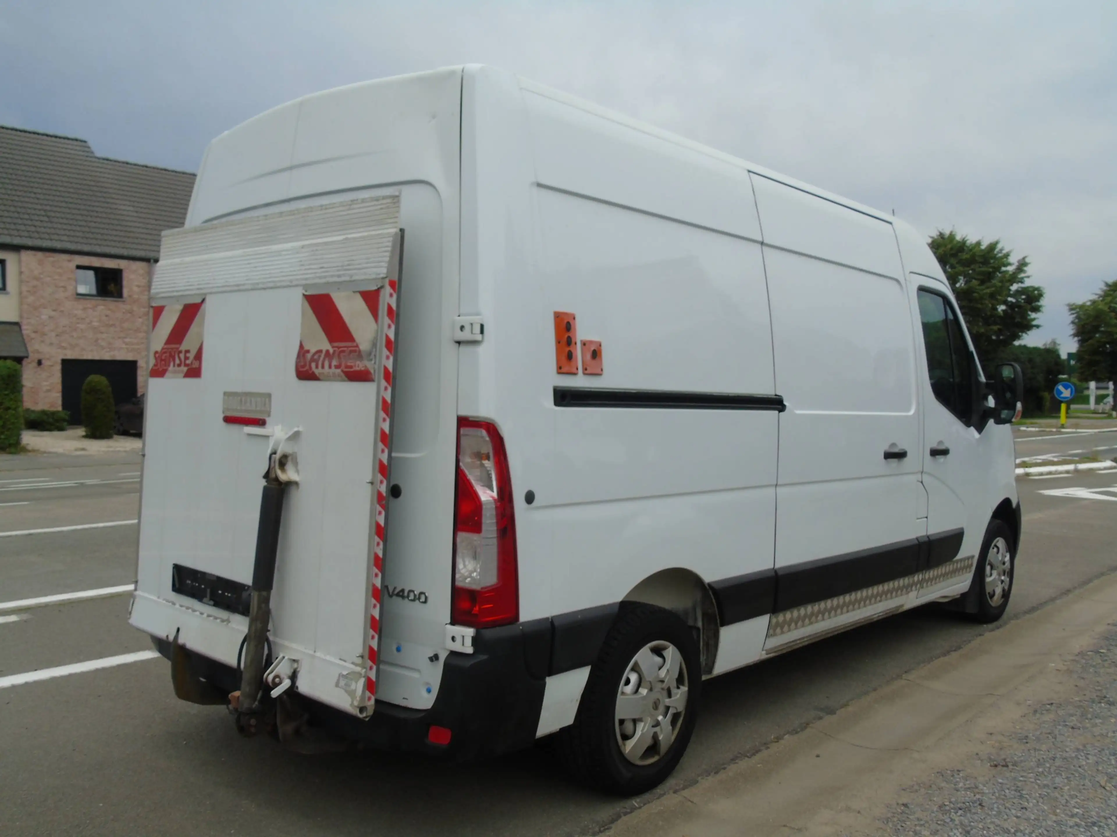 Nissan NV400 2.3 dCi L2H2 Business*AIRCO*Cruise Control*Laadklep/Laadbrug*EURO 6b — photo 2