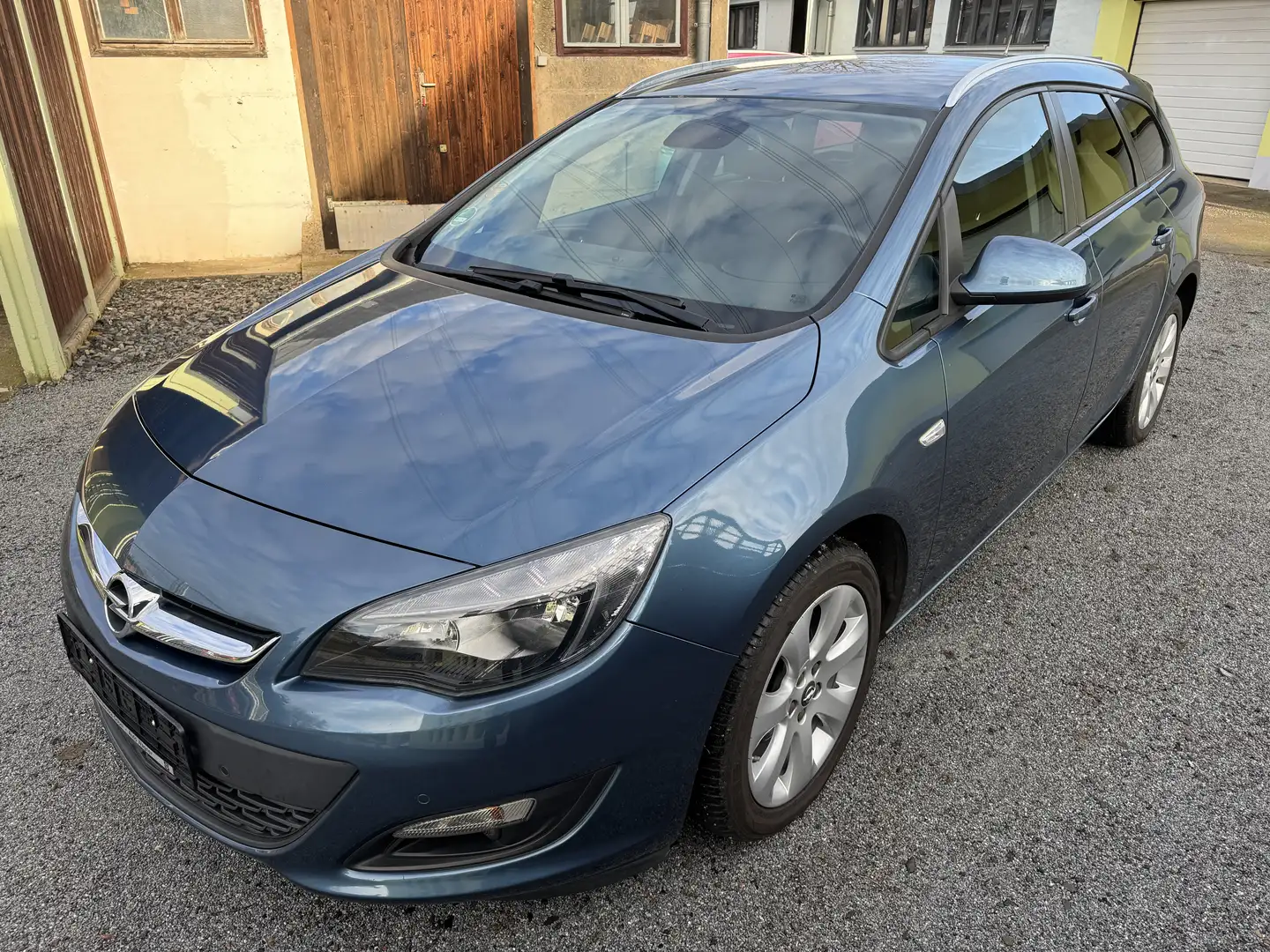 Opel Astra Style Blau - 1