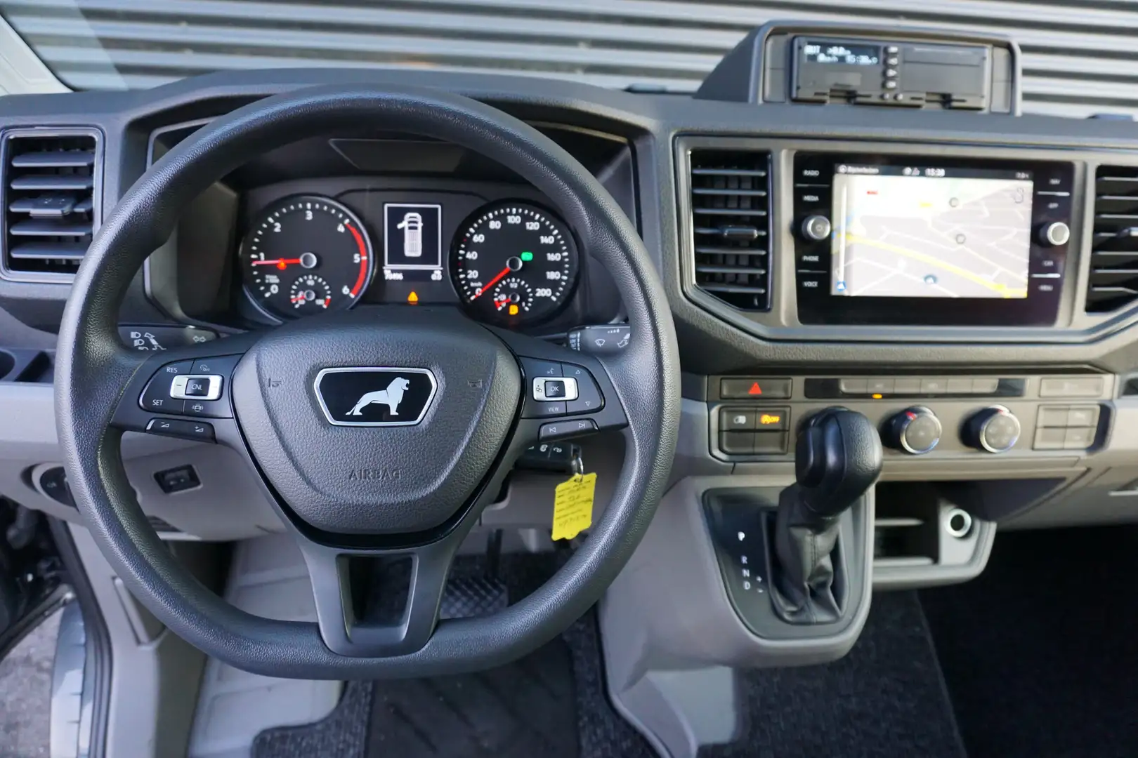 MAN TGE 3.180 177pk Automaat L3H3/L2H2 Navigatie Apple Car Gris - 2